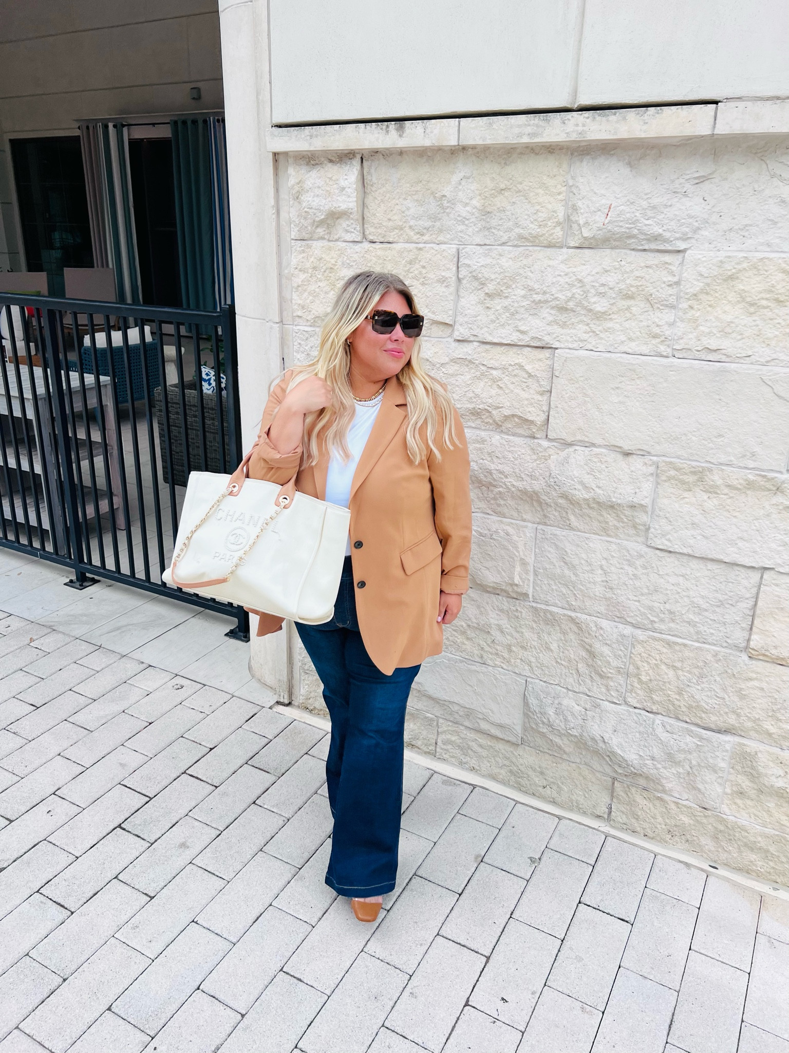 Back to work and LOVING this neutral blazer! Wearing a size 20! 



#LTKsalealert #LTKworkwear #LTKstyletip