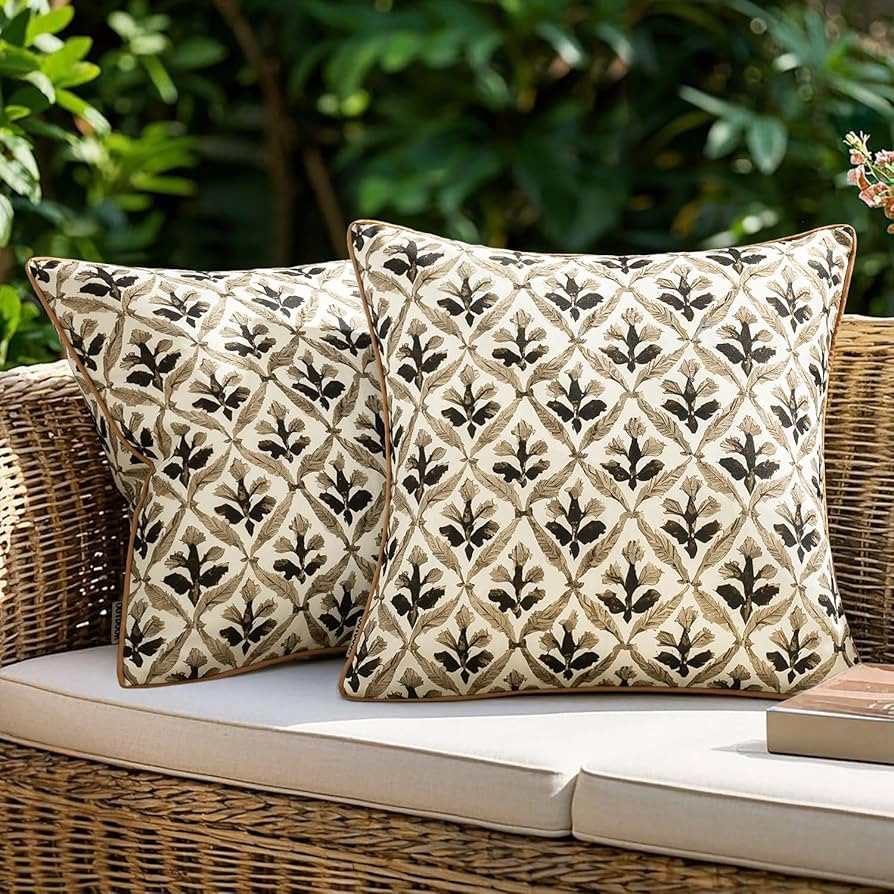 MIULEE Floral Decorative Pillow Covers Set of 2,Block Print Throw Pillowcases Outdoor Boho Farmho... | Amazon (US)