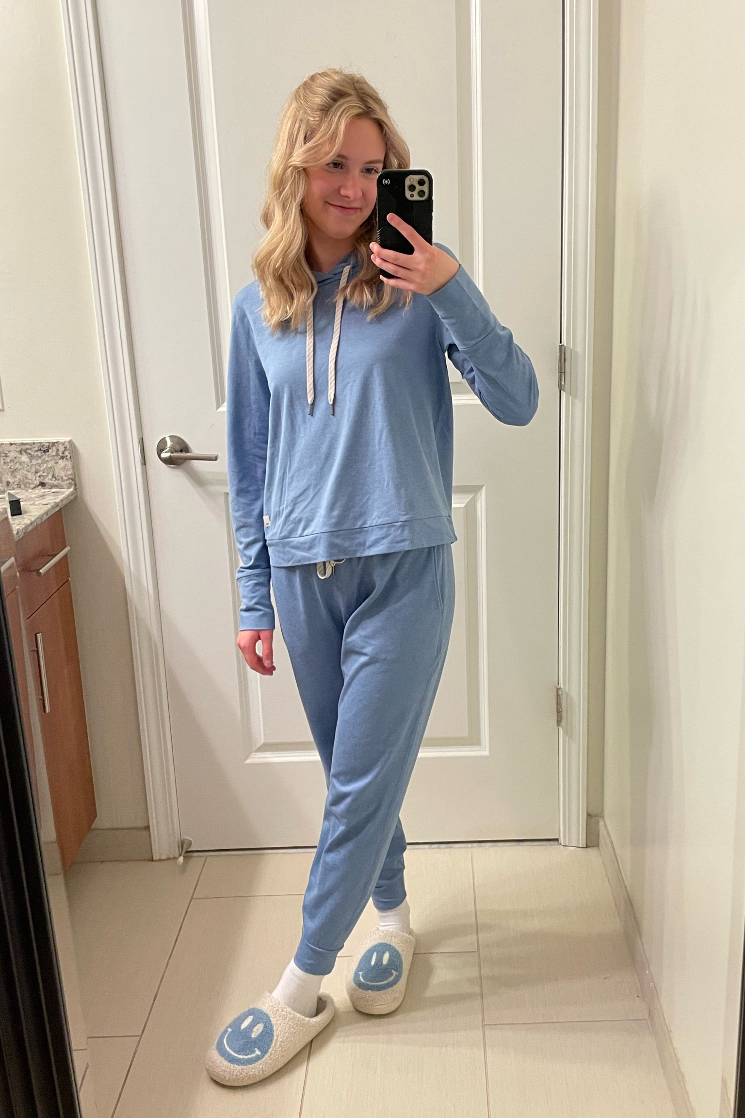 Vuori hoodie & sweatshirt set in isle blue heather color. Wearing a size XS in both #vuori #vuoriclothing #loungewear #workout #athleticwear #fitness

#LTKU #LTKfindsunder100 #LTKfitness