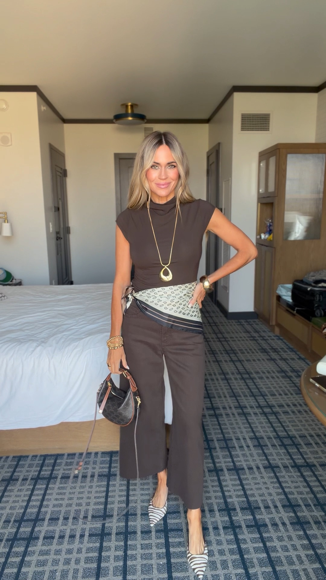 Chocolate brown outfit for fall!

Wide leg cropped jeans - 0 short
Top - xs

#LTKOver40 #LTKPetite #LTKmomlife

https://liketk.it/6m599

#LTKOver40 #LTKPetite #LTKSaleAlert