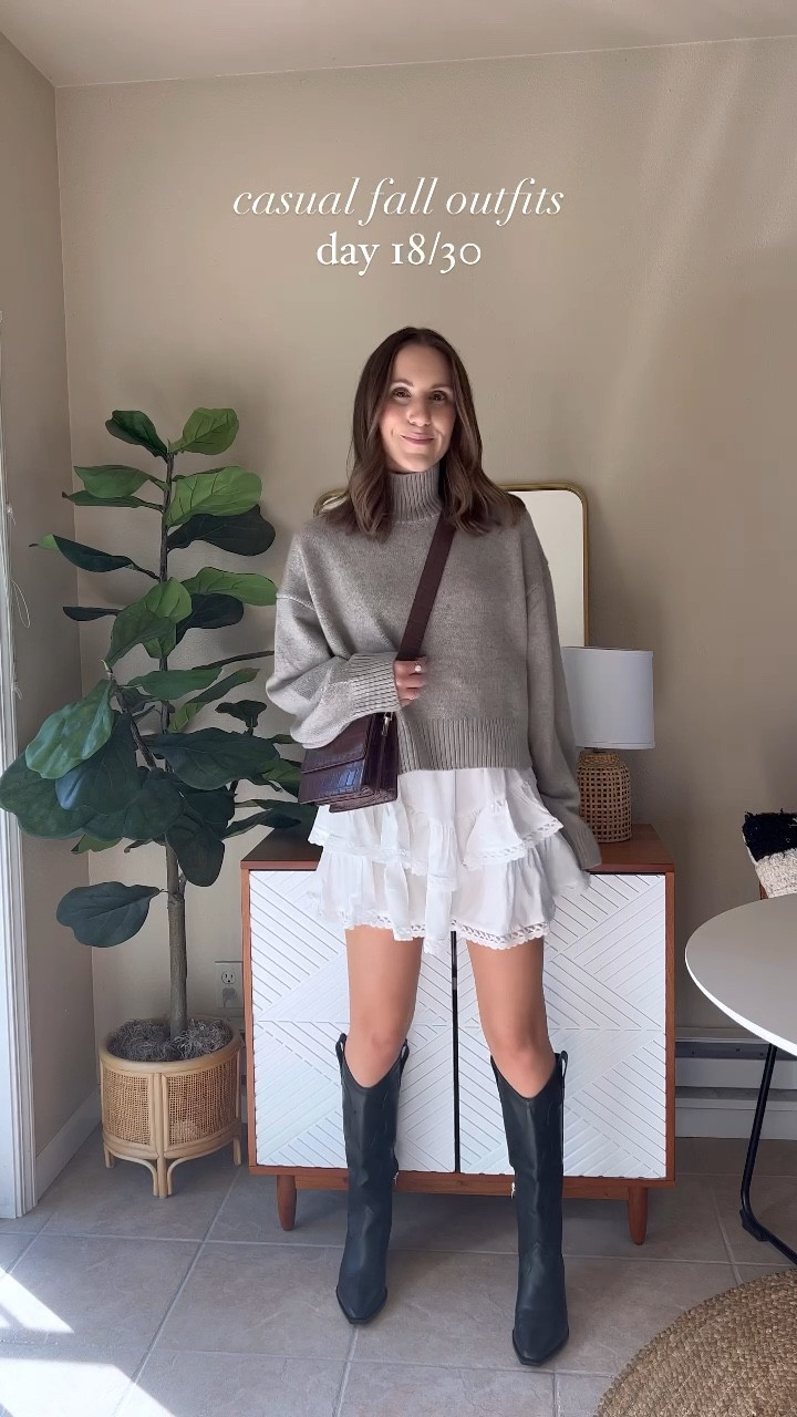 Casual fall outfits 18/30🍂 my skirt and bag are both Amazon finds and currently on major sale!

SIZING
Sweater - small
Skirt - small
Tank - xs 

Amazon outfit | amazon fashion | amazon style | skirt and boots | casual fall style | what I’m wearing | 30 days of outfits 



#LTKstyletip #LTKxPrime #LTKfindsunder100