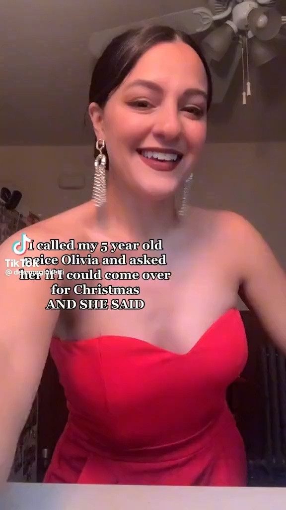 Jumpsuit is old from Express, rest of the details are linked below 

#LTKFind #LTKSeasonal #LTKHoliday