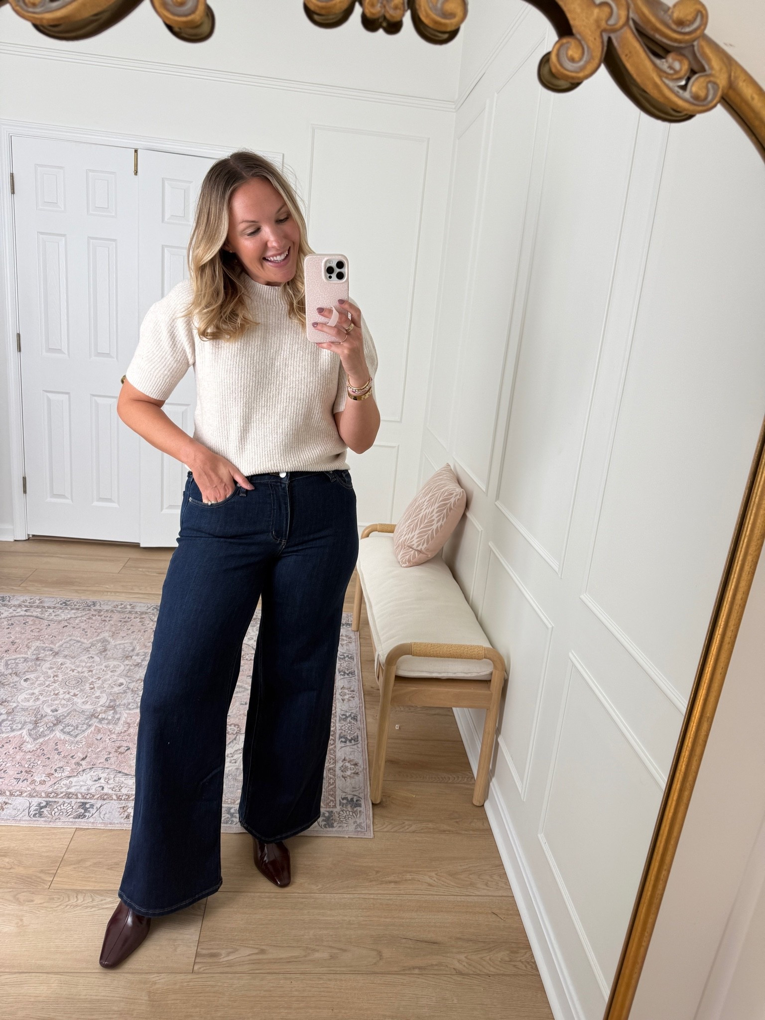 Fall workwear / casual fall outfit / wearing med top and size 10 jeans
