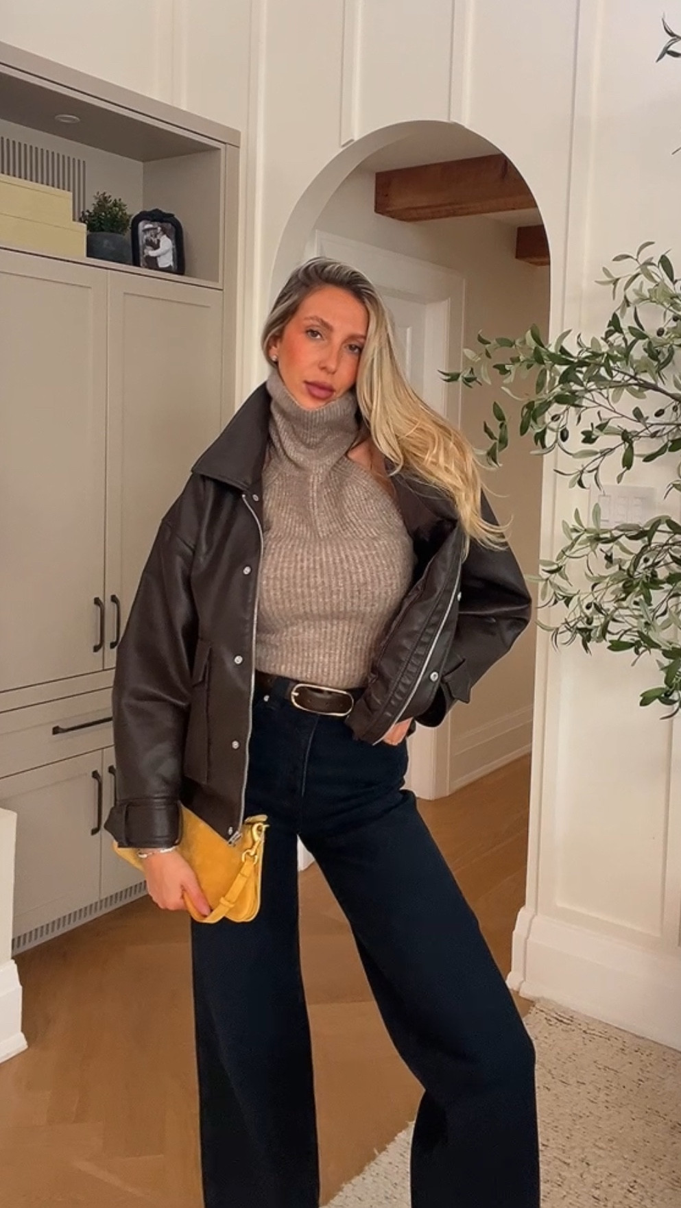 Wait till you see these jackets 👀

#LTKcanada #LTKfall #LTKstyletip