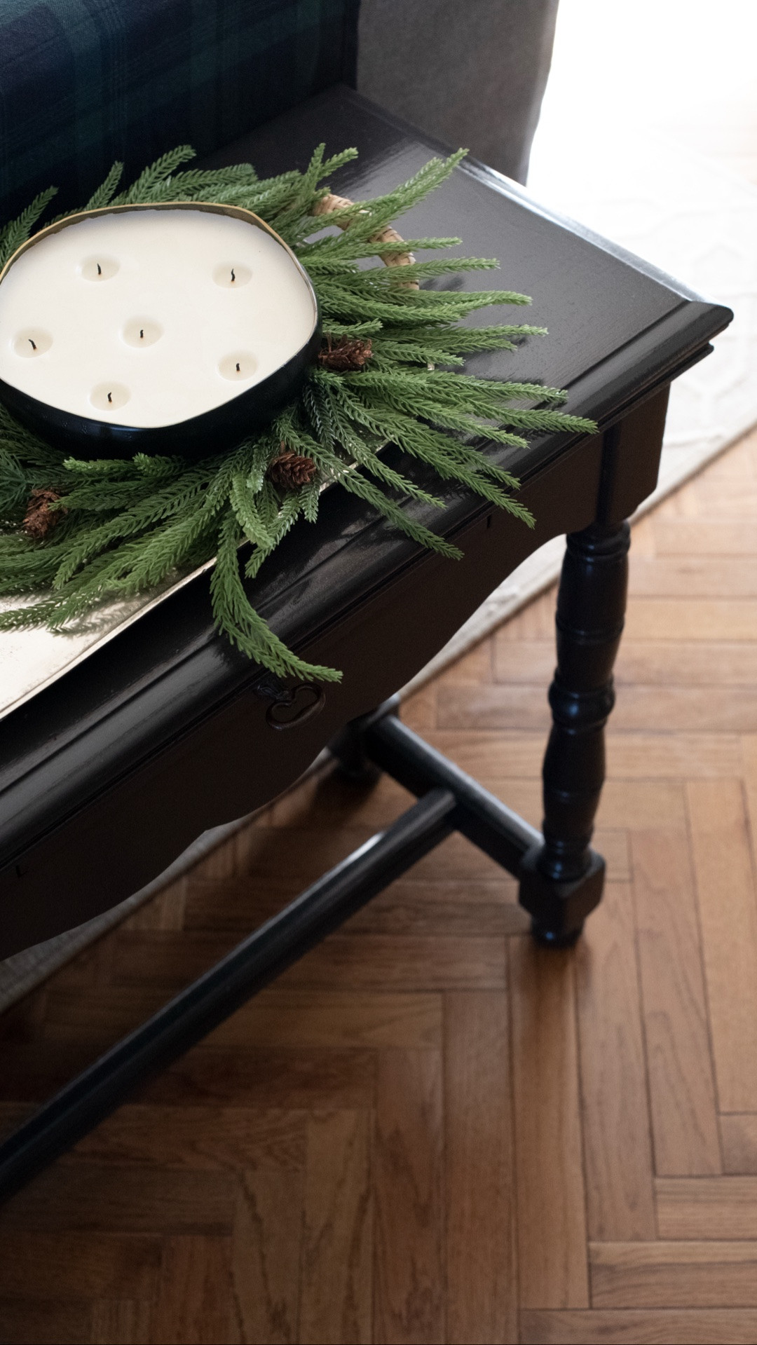 Console tables... and some holiday favorites (because I’m scheming and thinking ahead)!

#LTKHome #LTKSeasonal