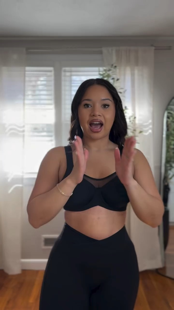 The bras from @hsia_official are viral for a recent 🤯🤯🤯 

Comment NEED and I’ll send it to you before it sells out again 

#hsia #minimizer