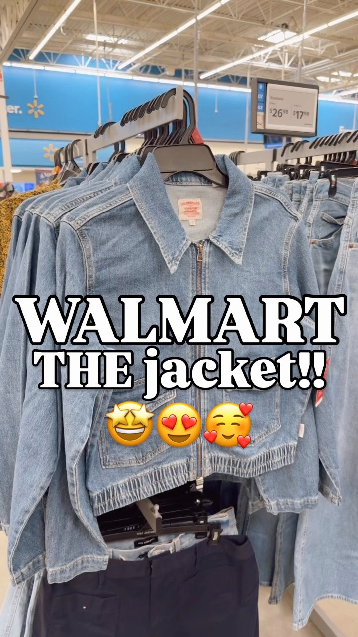 I saw her & it was an immediate YES!!! The collar, the pockets, the stretchy hem 🙌😍

Walmart
Denim jacket
Pre fall
Levi 

#walmartpartner #walmartfashion #momstyle #affordablefashion #denimjacket
