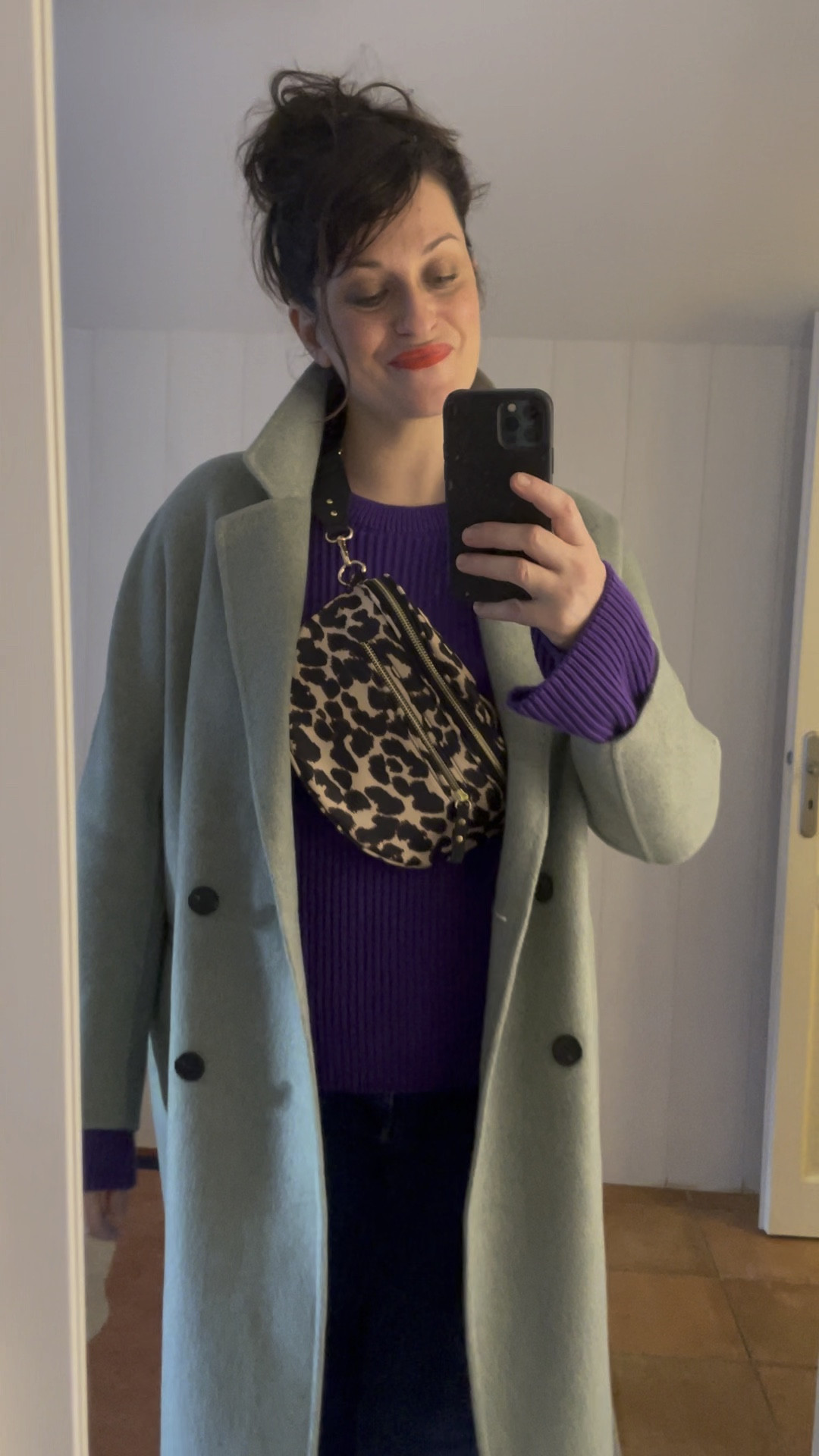 . "Feed the flame" matte red lipstick #revlon (linked) 
. Leopard print fanny pack #petitemendigote (linked)
. Almond green coat #maison123 (linked) 
. Purple heavy cotton jumper #marcopolo (similar, linked) 
. Black flare crop "Sienna" jeans #mango (linked) 
 