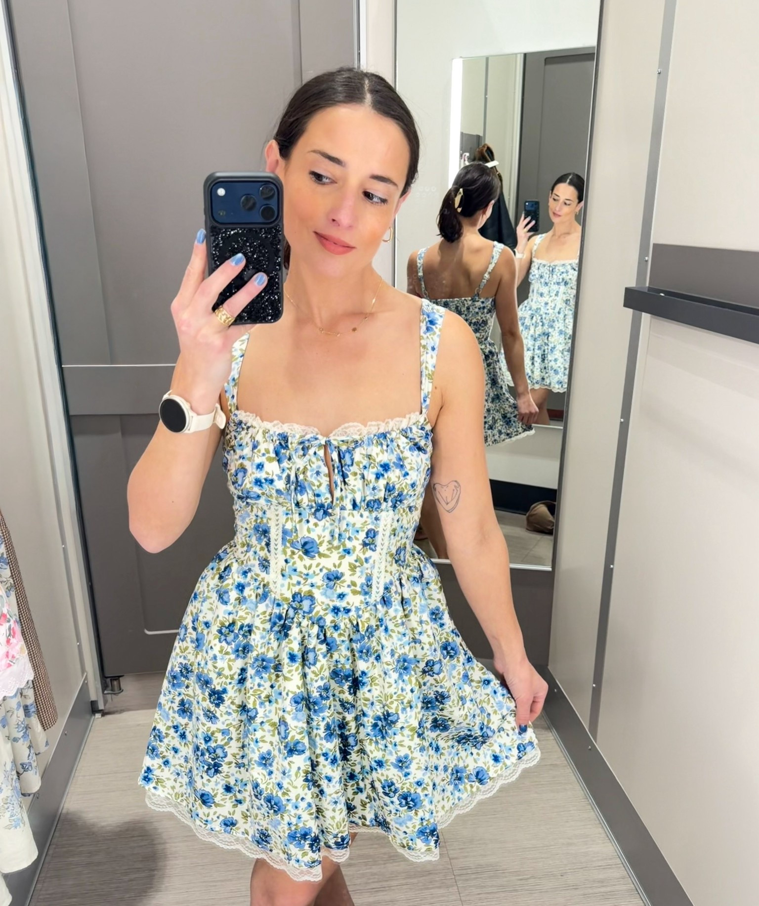 Blue florals for spring just hit different 💙
This dress is lightweight, flattering, and easy to wear all day.
Linked my exact dress — true to size.

XS 5’4

#LTKSpringSale #LTKootd #LTKSeasonal