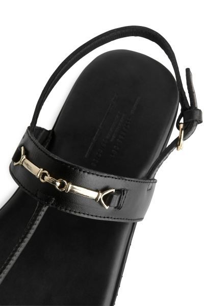 Leather Thong Sandals | H&M (UK, MY, IN, SG, PH, TW, HK)