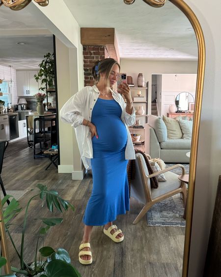 Today’s outfit of the day dressing the bump 💙💙 this dress is so comfortable, in a size L! Sandals are $20 and run TTS💛

Target finds, bump friendly, second pregnancy, 35 weeks, yellow sandals, ribbed dress, maternity 

#LTKfindsunder50 #LTKSeasonal #LTKbump