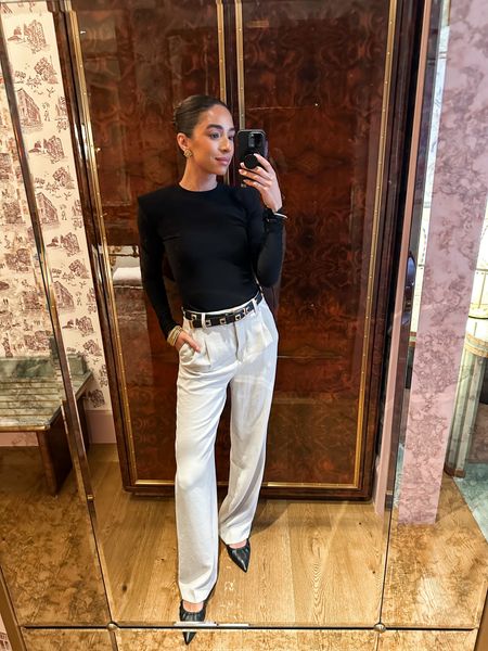 What I wore speaking on a panel in nyc! Size XS top, size 4 Tall pants (relaxed fit), shoes fit TTS, size XS/S belt




Work outfit
Work pants
Trousers outfit
Office outfit
Business casual






#LTKworkwear #LTKstyletip