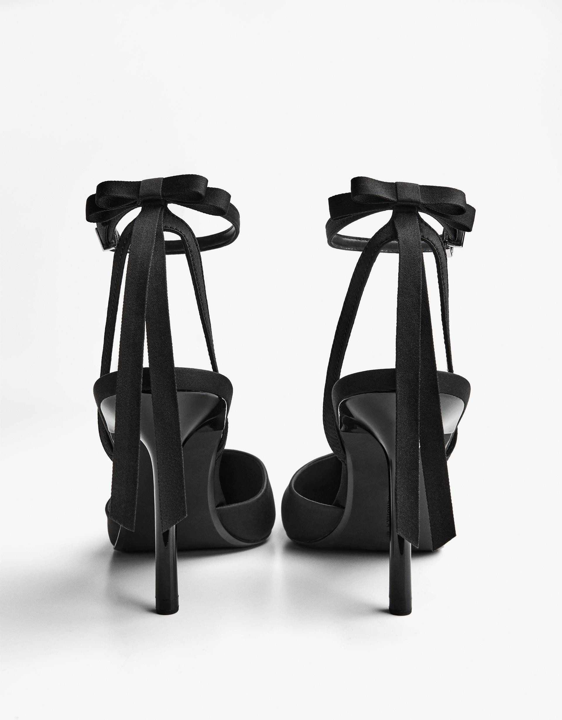 High-heel shoes with bow - Heeled shoes - Women | Bershka GB