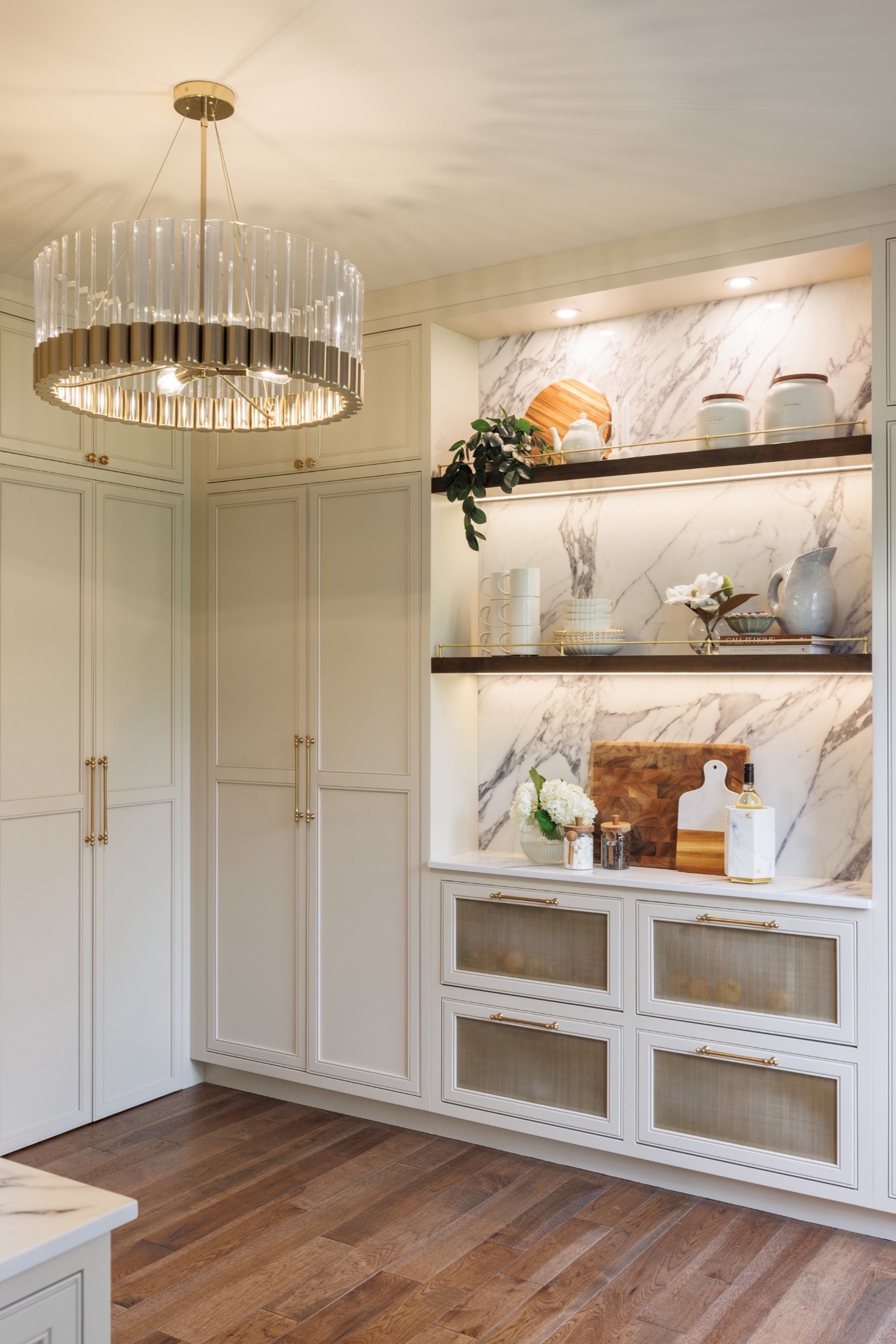 Tap to shop this stunning pantry design. Bright lighting paired with striking decor makes this space absolute perfection. 💡🔗

#LTKSeasonal #LTKHome #LTKdayinmylife