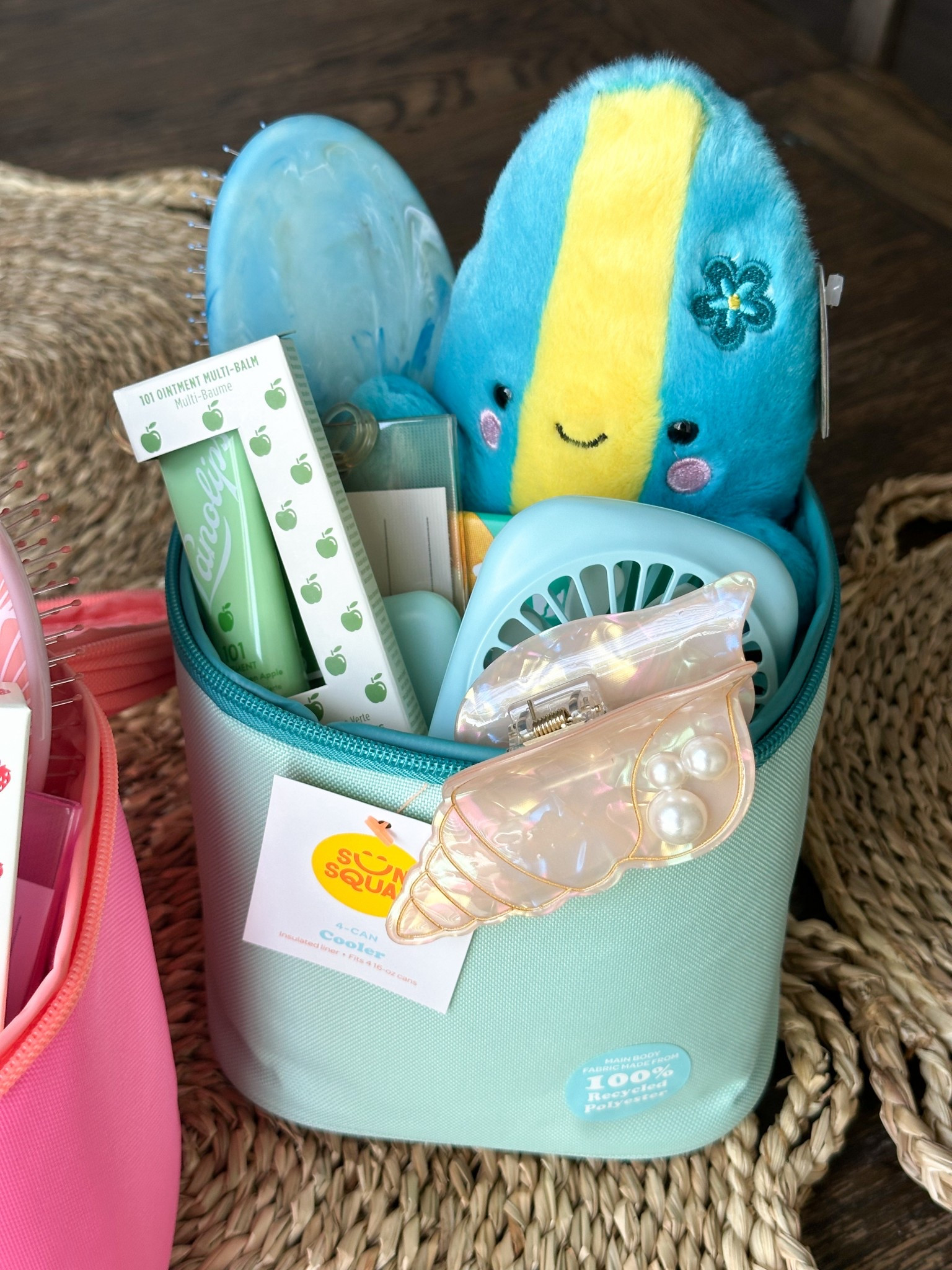 Love a monochrome gift idea! This one is so fun and perfect for Summer! Check out all the goodies I put inside! 

#LTKTravel #LTKGiftGuide