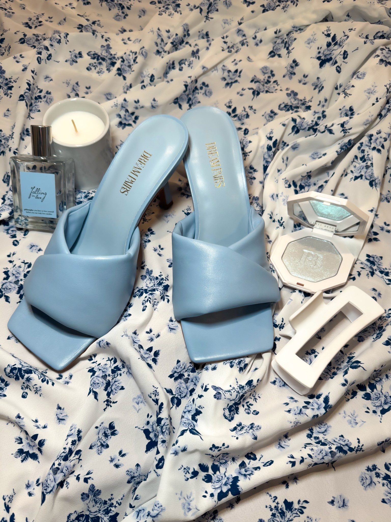 Mules for spring 🩵
.
🔖 Subscribe to my LTK for more
.
🔖 Follow @its.sandyibrahim for more

#LTKSpringSale 

#LTKSeasonal #LTKShoeCrush