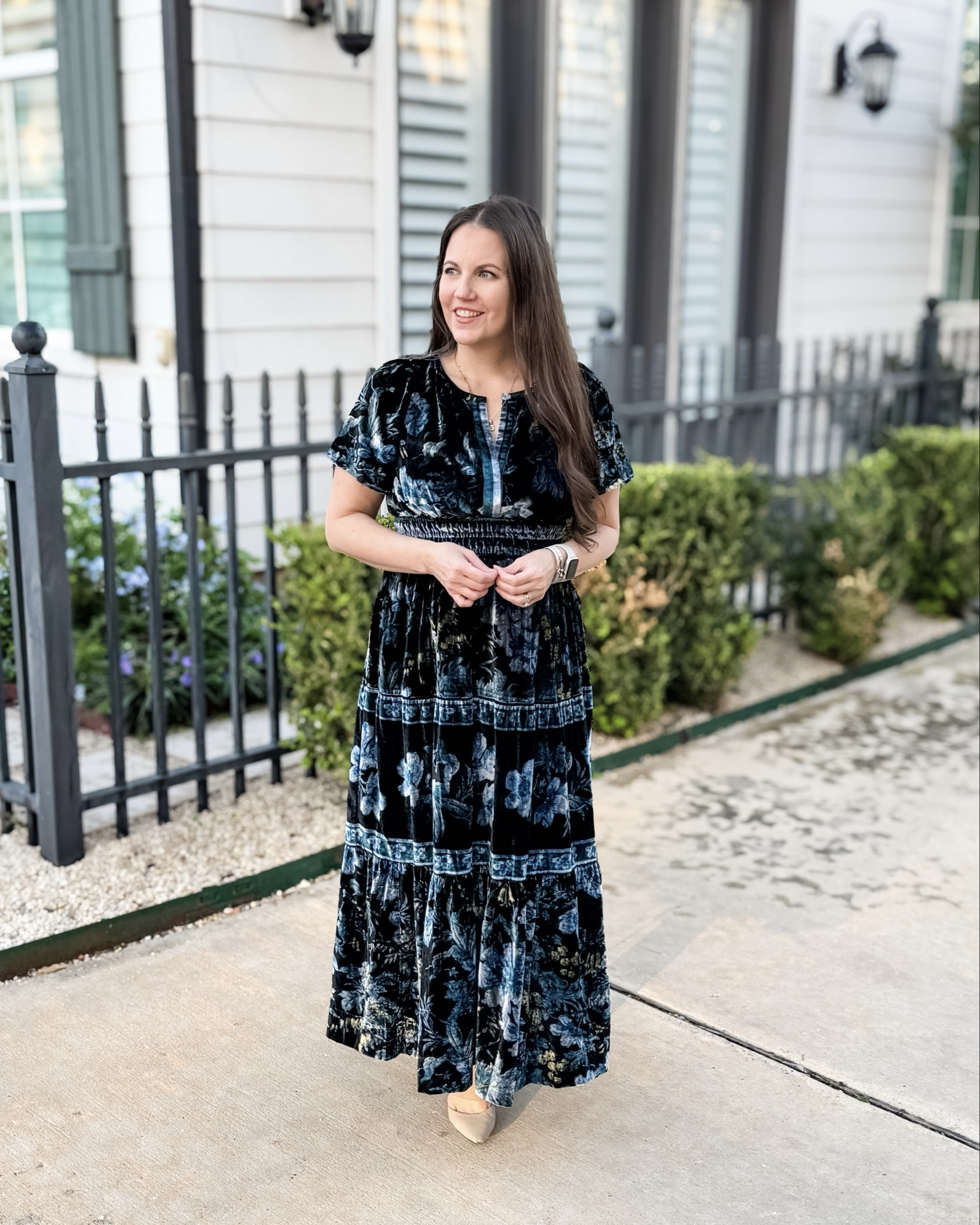 Fall outfit / work outfit / blue and black velvet dress / short sleeve maxi dress / wedding guest dress / petite dresses / work wear / office outfits / date night outfit 

#LTKWorkwear #LTKCyberWeek #LTKSeasonal