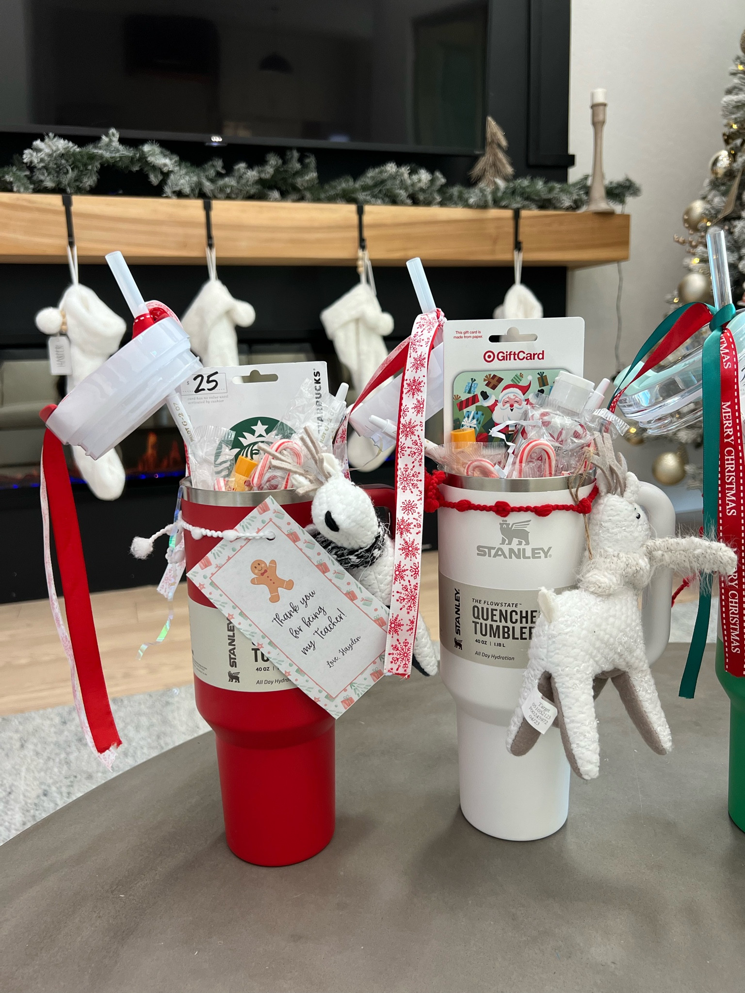 The cutest teacher gift idea! 🎁🎄






Stanley, Tumbler, Teachers Gift, Gift Guide, Christmass

#LTKHoliday #LTKGiftGuide #LTKparties