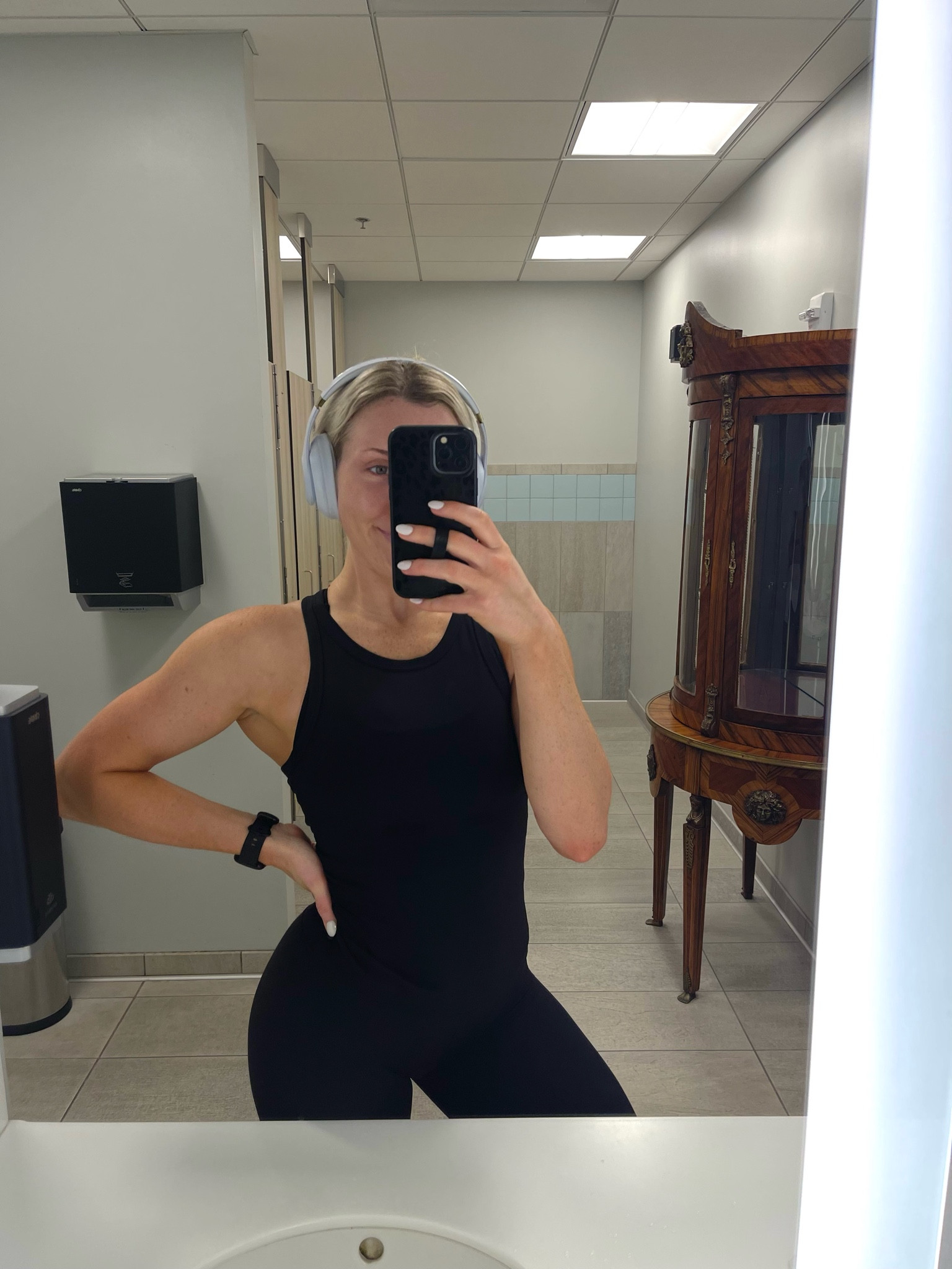 Workout outfit

#LTKGiftGuide #LTKSeasonal #LTKfit