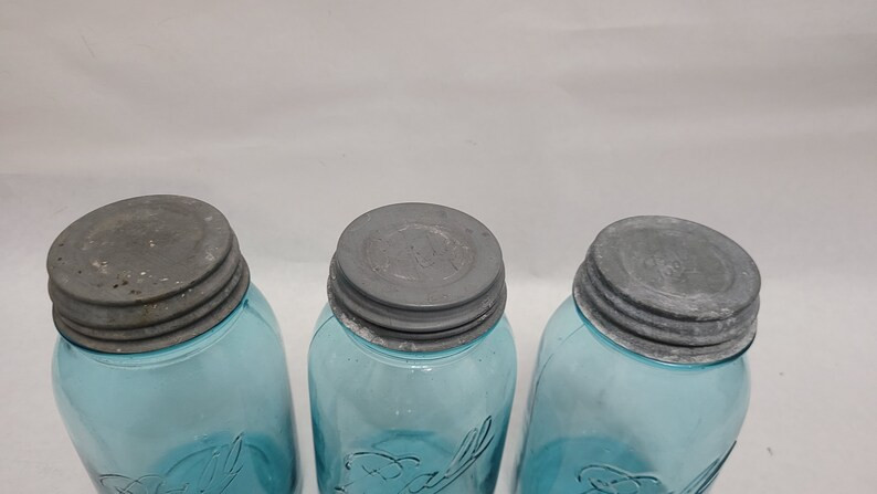 Vintage Aqua Blue Ball Antique Mason Jars Complete With Zinc Lids 1 4 15 No Chips or Cracks 3 Tot... | Etsy (US)