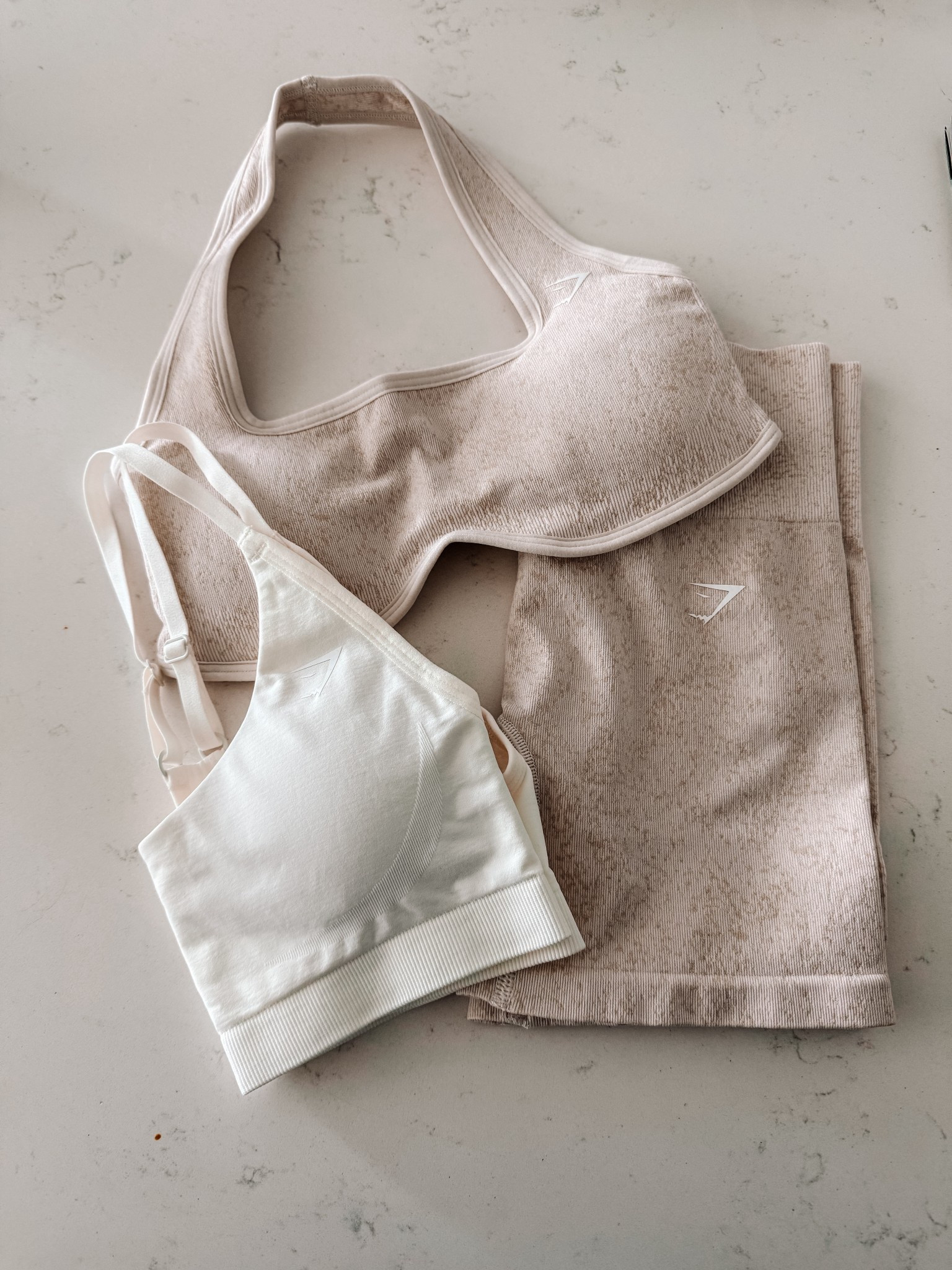 I’ve been patiently waiting for an off white gym set that I liked & I finally found one! 

#LTKFindsUnder100