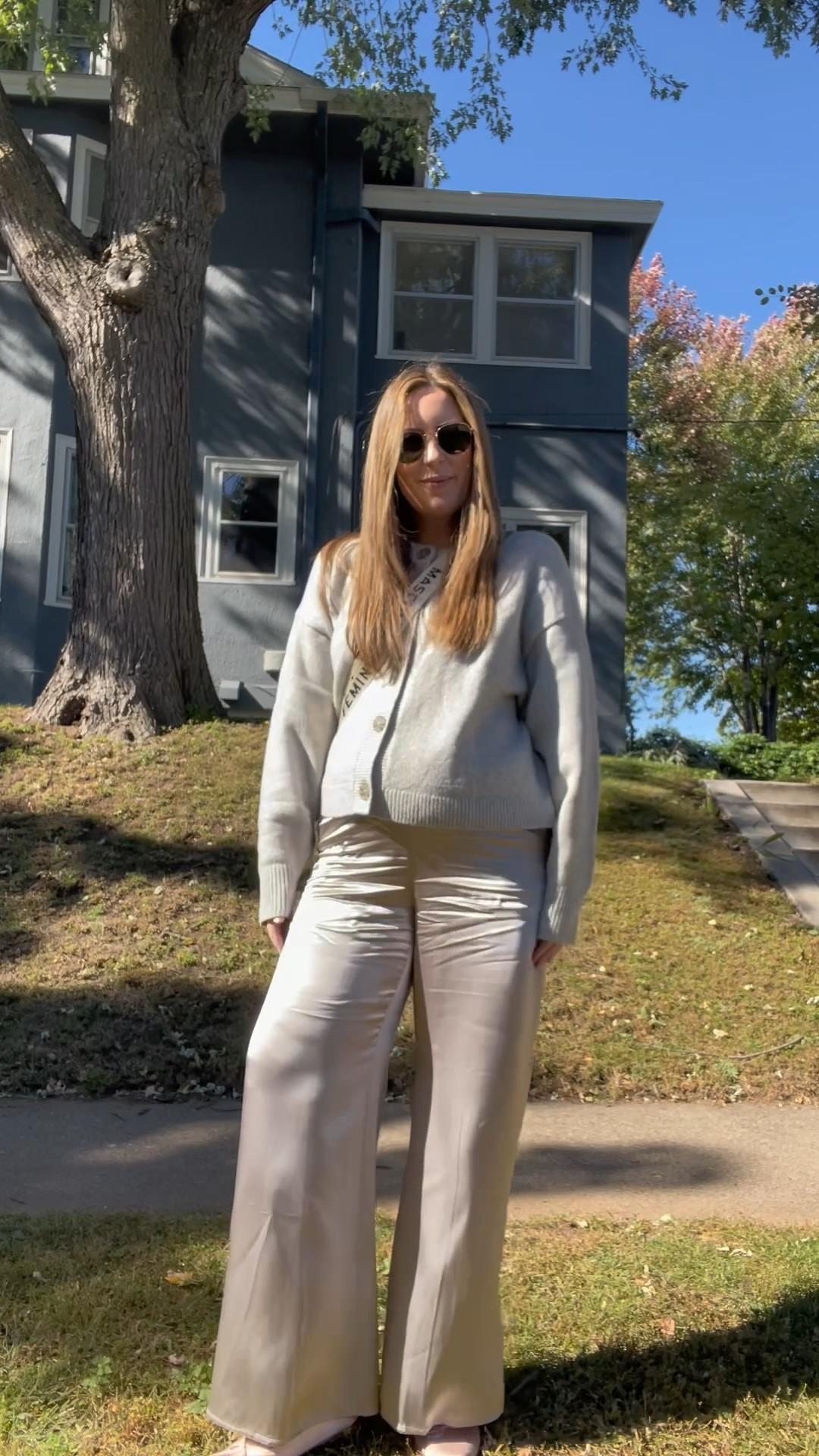 These flowy pants are everything—especially while pregnant! All I want to wear right now! They dress up or down and I’ll def be wearing PP too 💯💯💯

#LTKBump #LTKSeasonal #LTKWorkwear