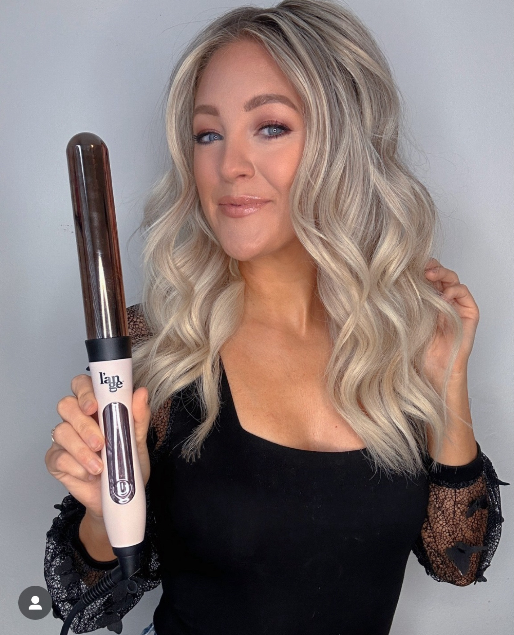Want curls that don’t fall flat? This titanium wand creates curls that last me days on end 🙌🏼 2 barrel size options available - this is the 32mm 

#LTKBeauty #LTKStyleTip #LTKFindsUnder100