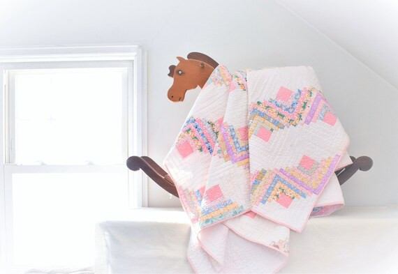 Gorgeous Vintage Log Cabin Quilt with Feed Sack Fabrics, Blues, Greens, and Pinks, Antique Log Ca... | Etsy (US)
