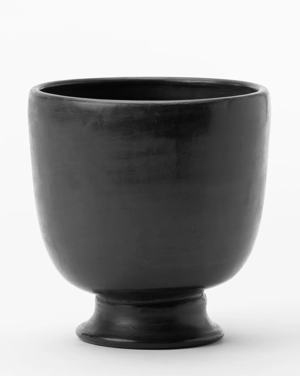 Round Black Planter | McGee & Co.