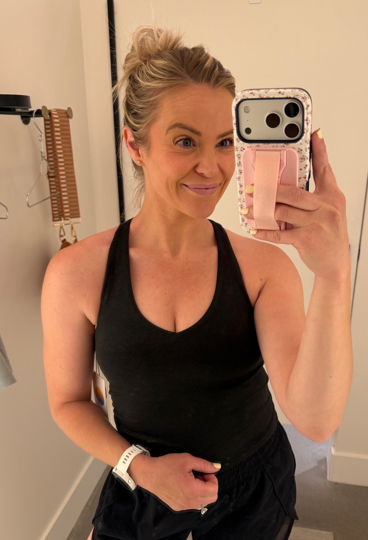 This vuori tank is soooo buttery soft and cozy, so cute, racer back, comes in several colors 

Wearing true size S

Workout clothes / activewear / athleisure

#LTKootd #LTKmomlife #LTKActive