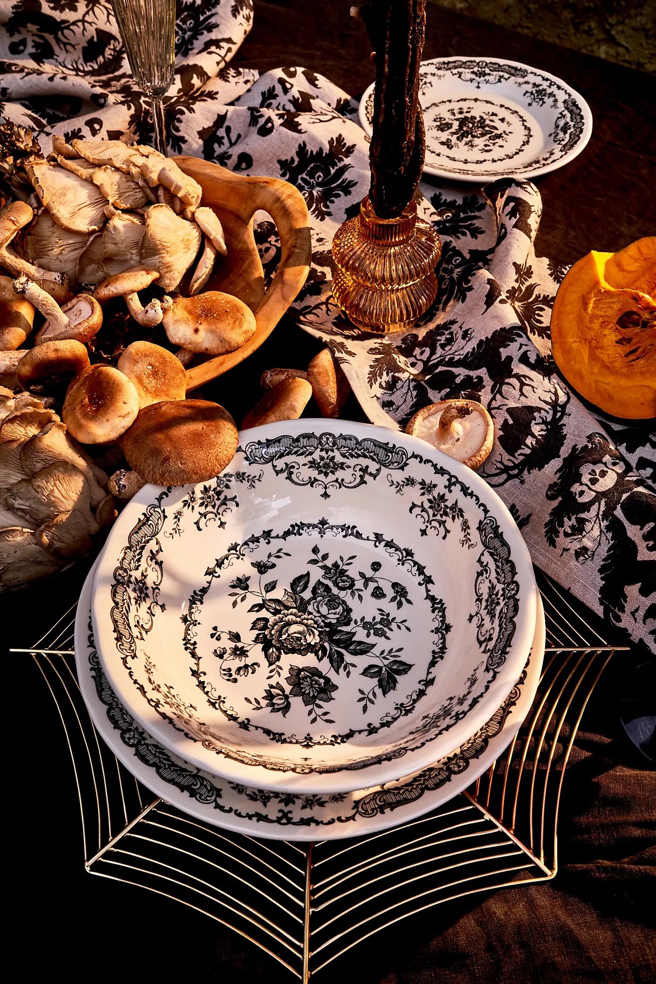 Midnight Florals Ceramic Dinner Plate | Anthropologie (US)