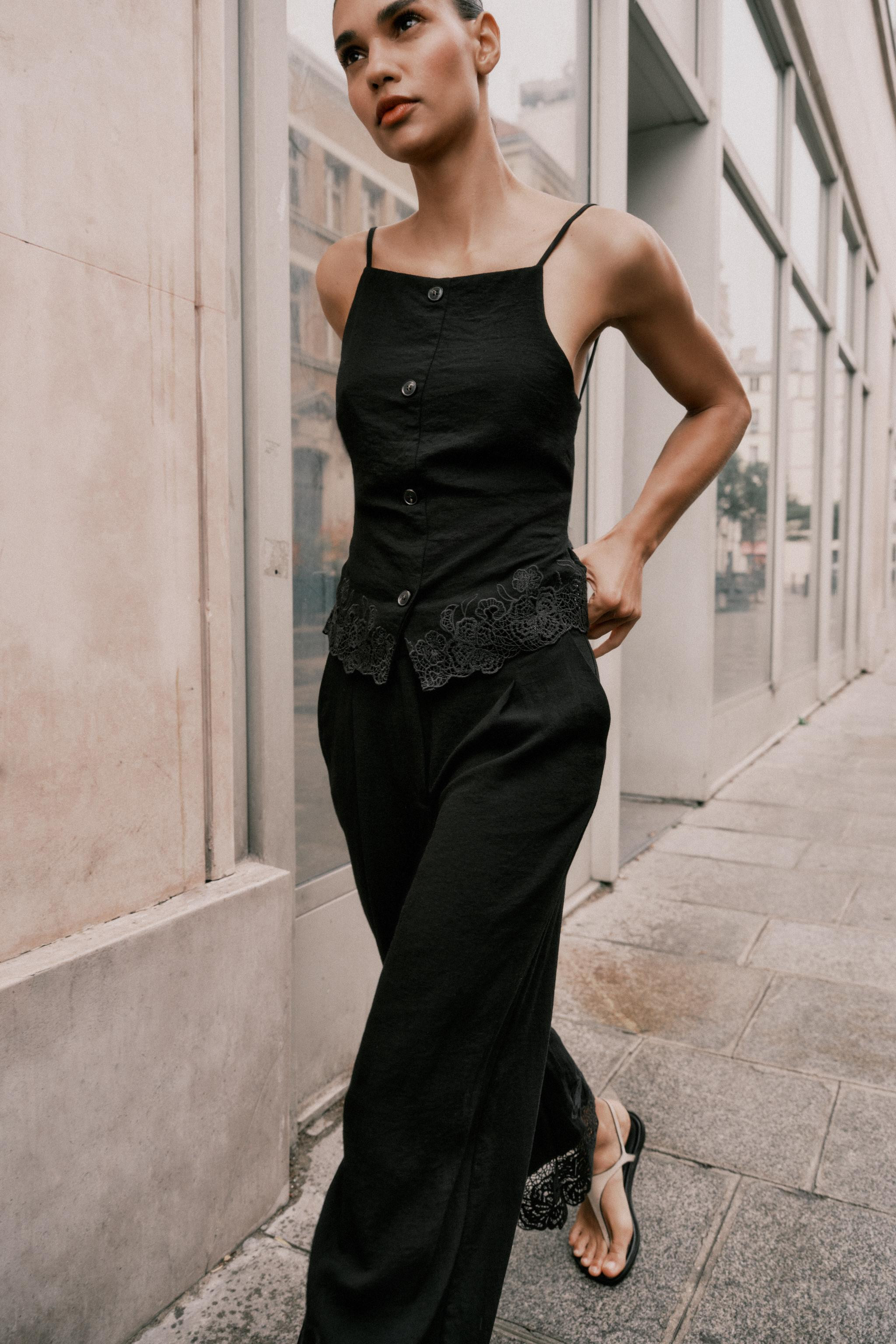 EMBROIDERED HEM CULOTTE TROUSERS | Zara UK