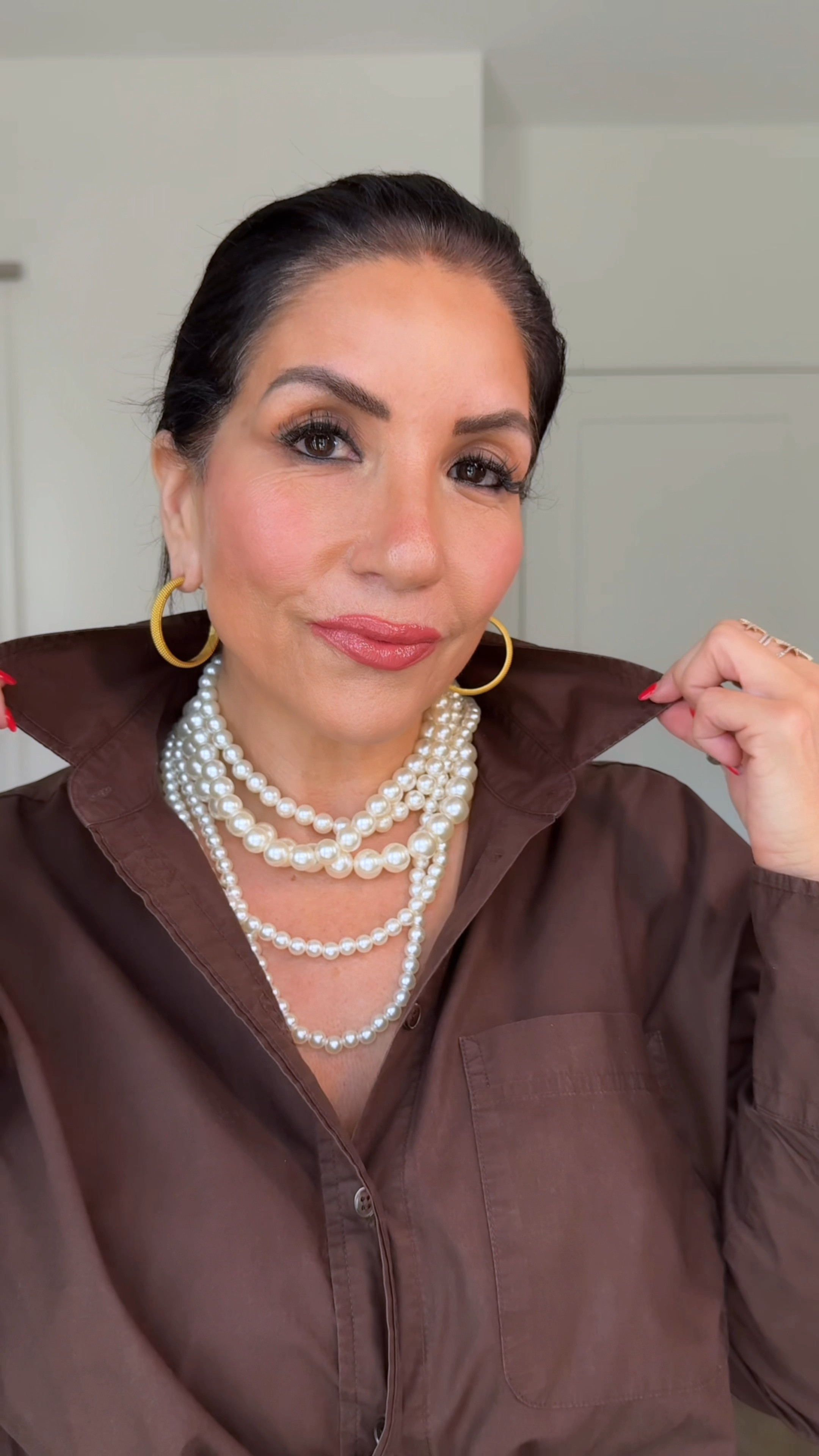 Brown Cotton Button Top
Brown Maxi Skirt
Gianvito Rossi Slingback Heels
Saie Lip Tint
Pink Chanel Bag 
Pearl Necklace 
Julie Vos Earrings


#LTKBeauty #LTKOver40 #LTKStyleTip