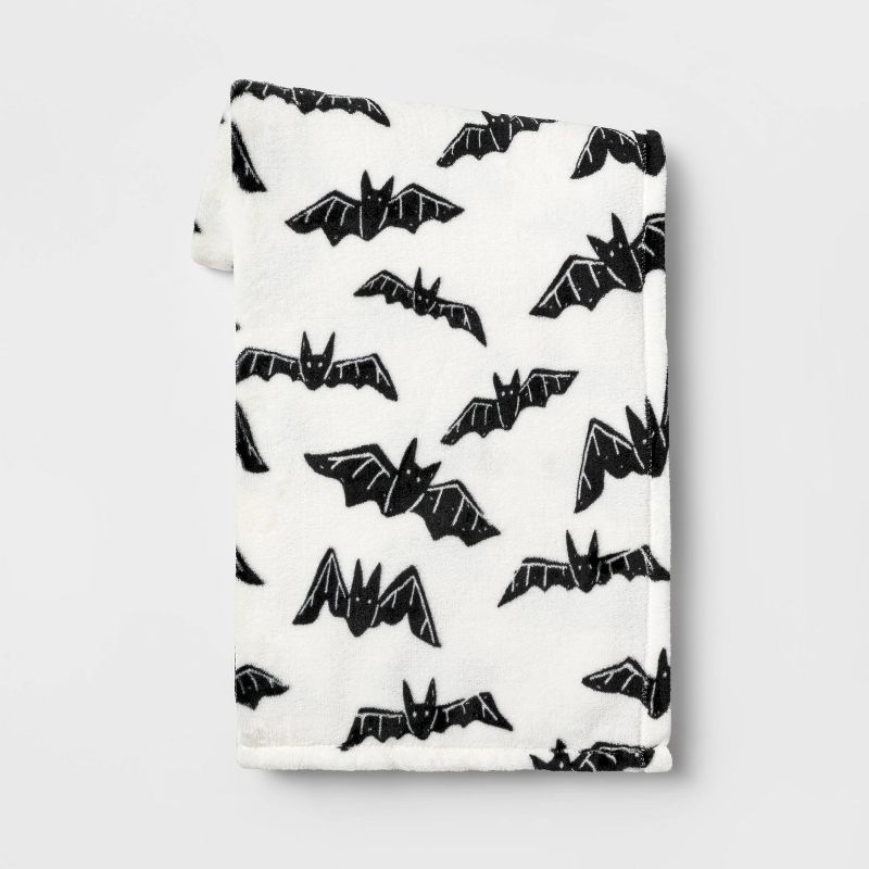 Bats Printed Plush Throw Blanket Ivory/Black - Hyde &#38; EEK! Boutique&#8482; | Target