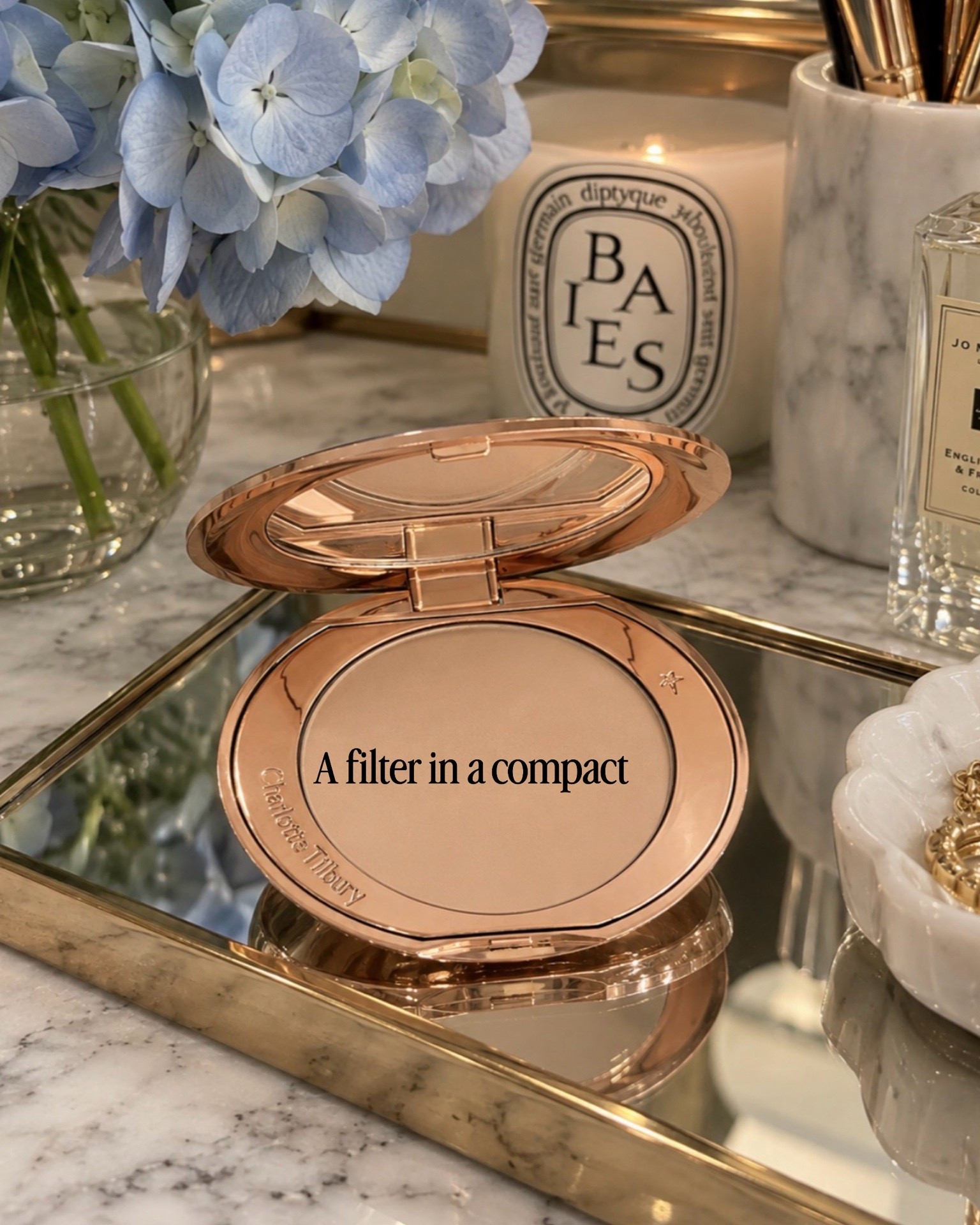 Perfect compact! s

#LTKBeauty #LTKOver40