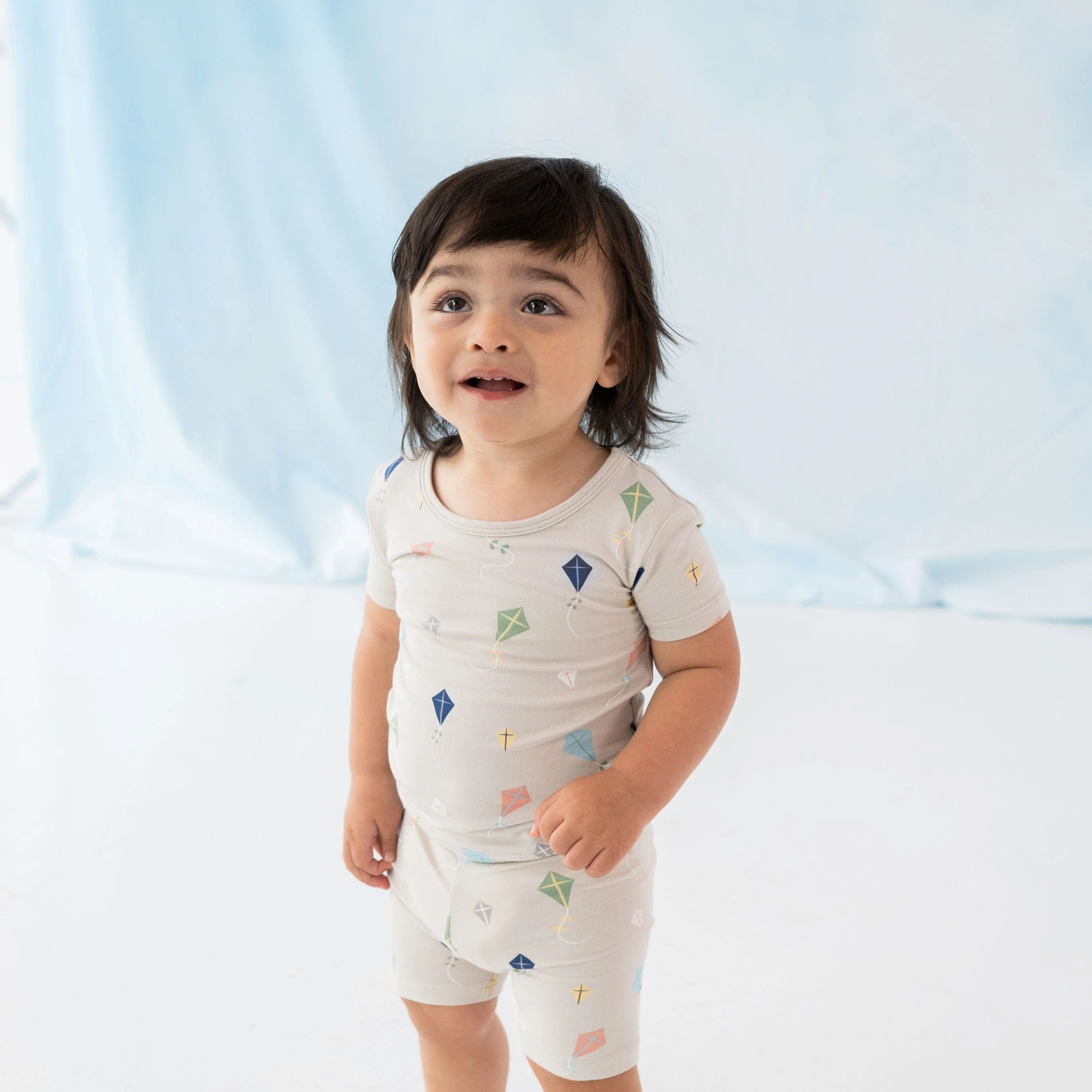 Short Sleeve Pajamas in Kite | Kyte BABY