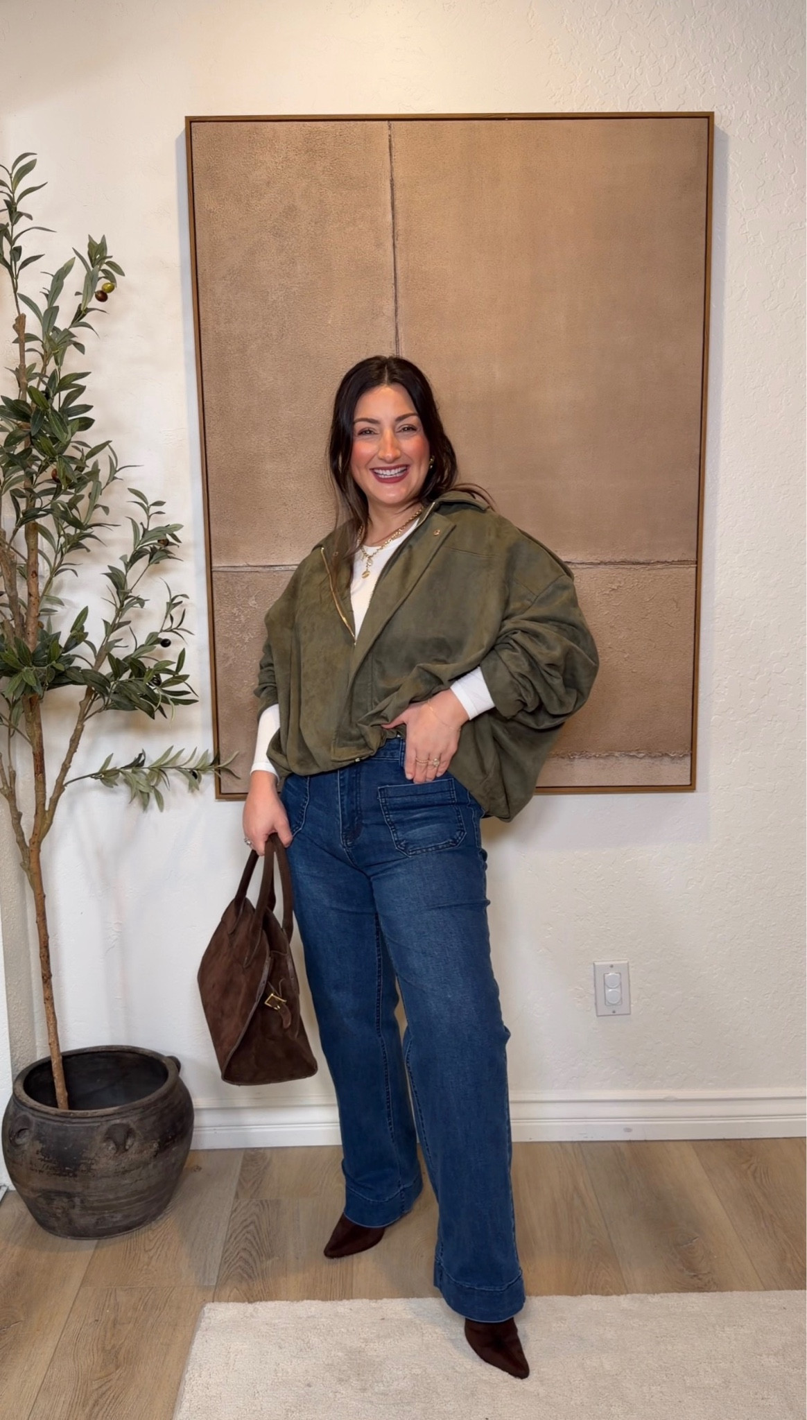 Chic faux suede bomber jacket paired with a long sleeve, denim jeans and faux suede bag and booties! 

Jacket and long sleeve size small, Jeans size 4 (5'0" 140lbs)


#LTKootd #LTKFindsUnder50 #LTKPetite