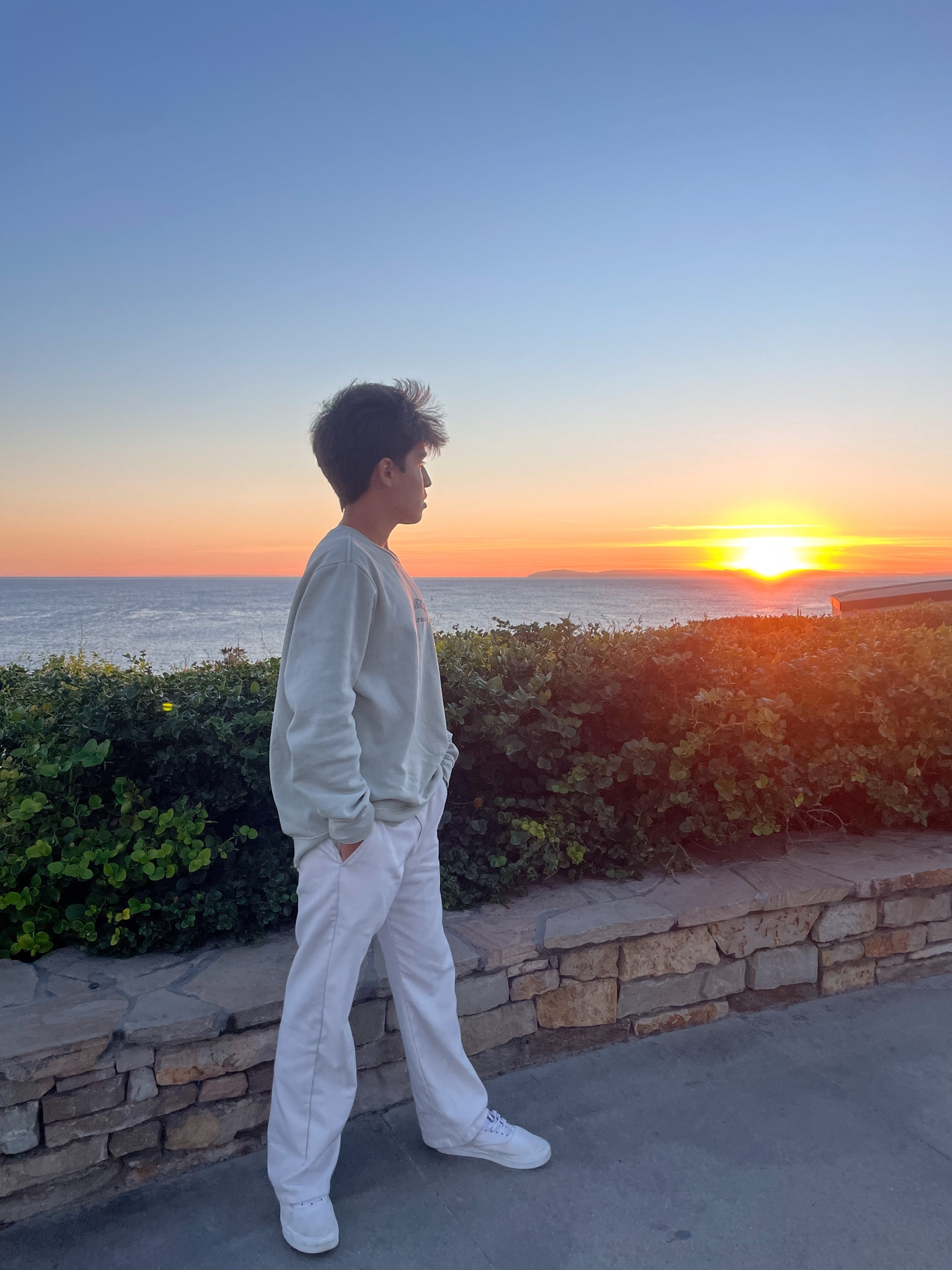 my famous sunset photo fit with my green sweatshirt and white pants from PacSun, and white Nike Air Force Ones

#LTKmens #LTKGiftGuide #LTKFind