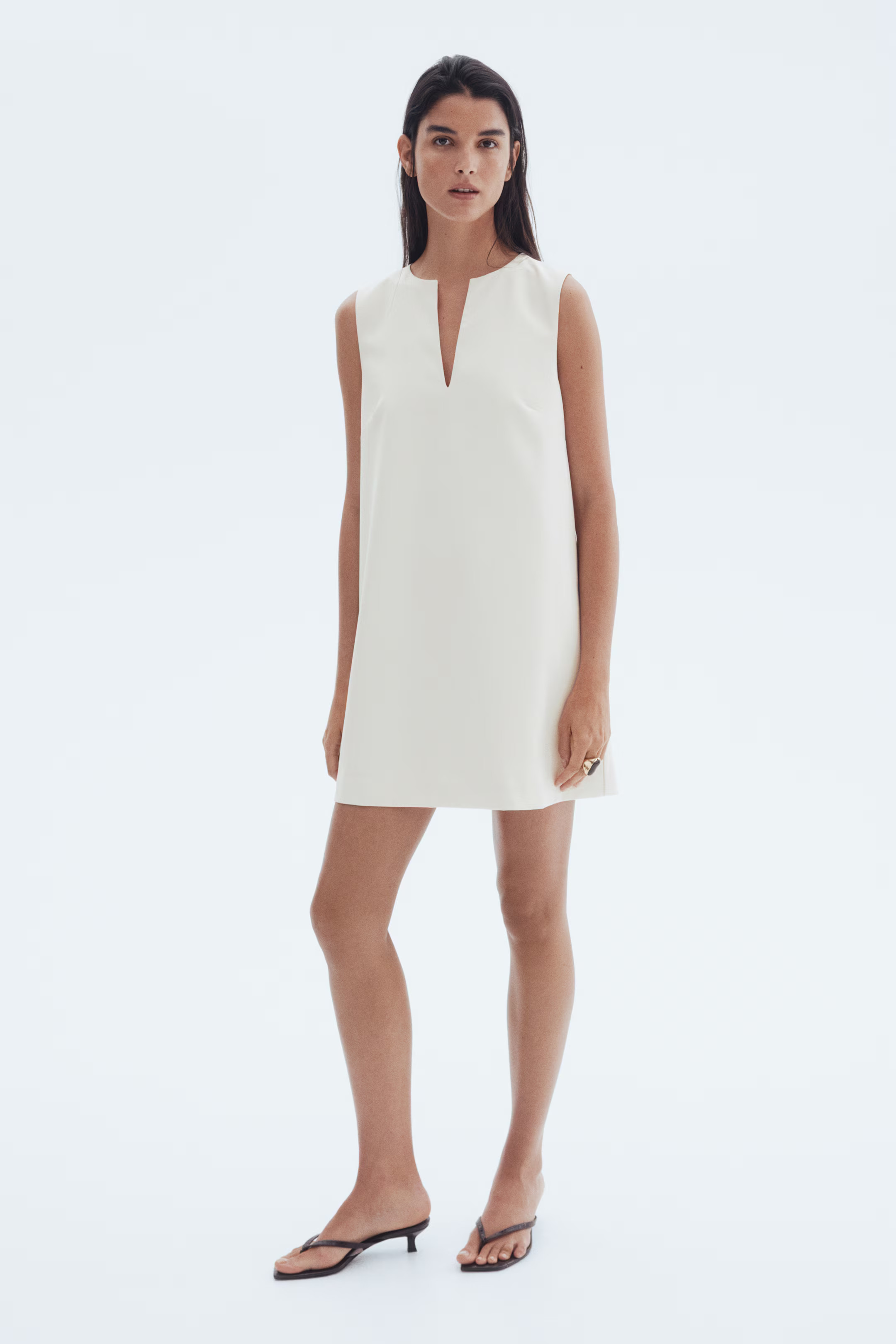Twill shift dress - Cream - Ladies | H&M GB | H&M (UK, MY, IN, SG, PH, TW, HK)