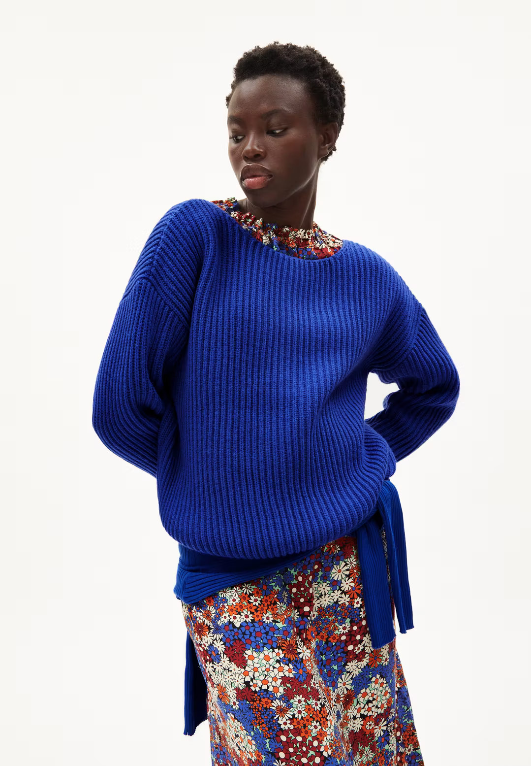 Women SAADI SOLID in dynamo blue von ARMEDANGELS | ArmedAngels (DE)