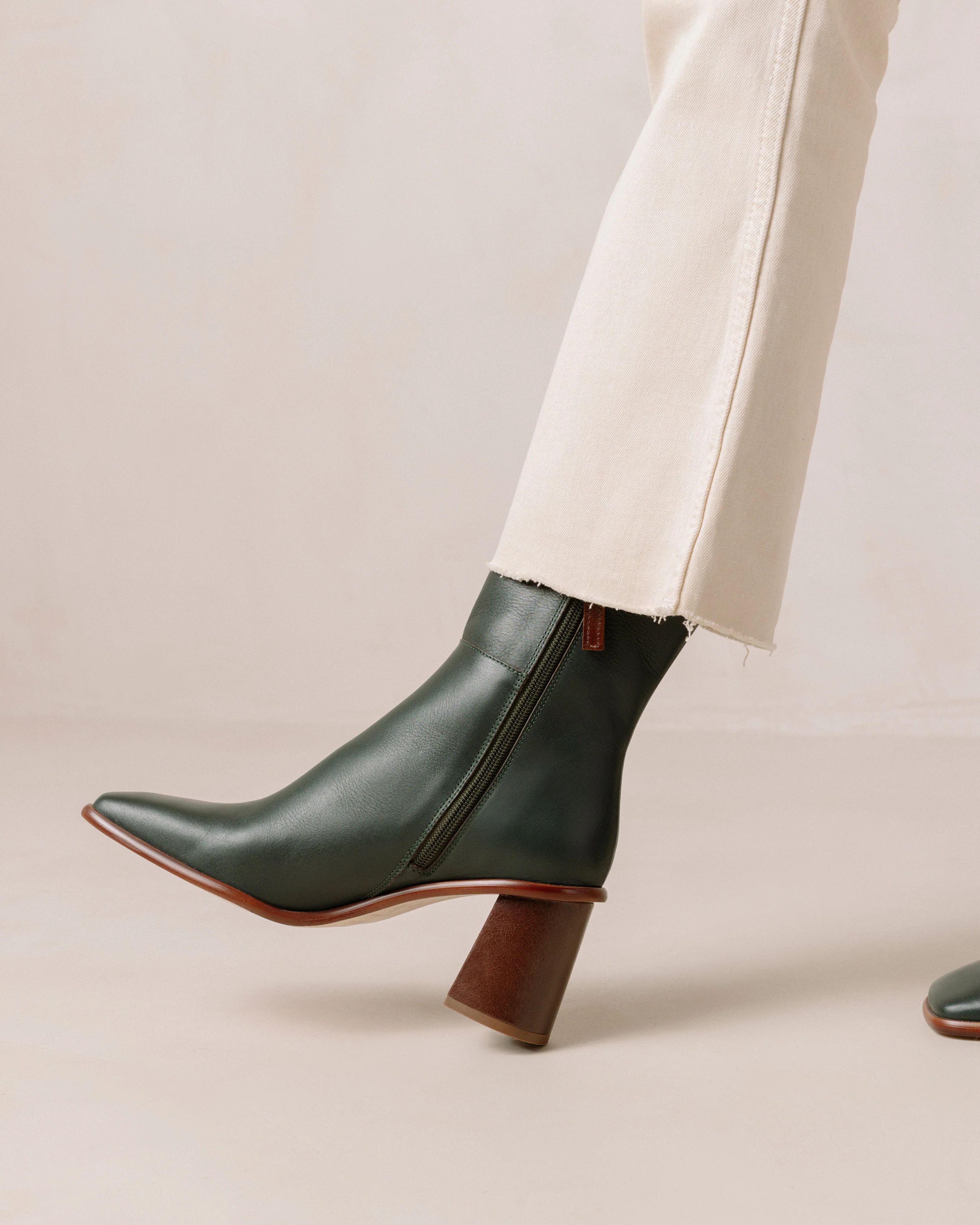 West Vintage - Dark Green Leather Ankle Boots | Alohas FR