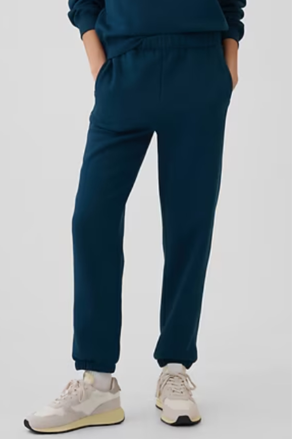 High rise boyfriend jogger sweatpants in ‘Prussian blue’ from
Gap
Marine navy
House of colour / Autumn 

#LTKFitness #LTKSaleAlert #LTKStyleTip
