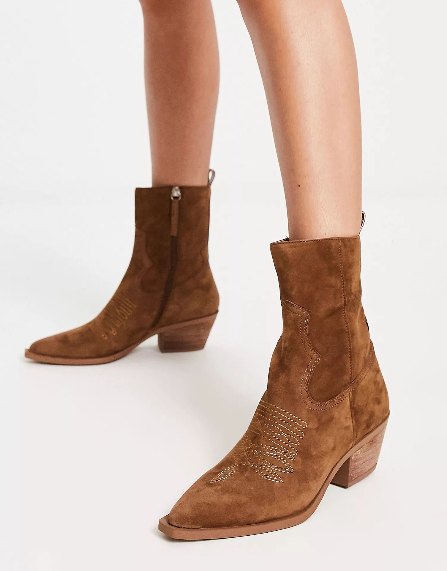 Steve Madden Kendal western boots in chestnut suede | ASOS (Global)