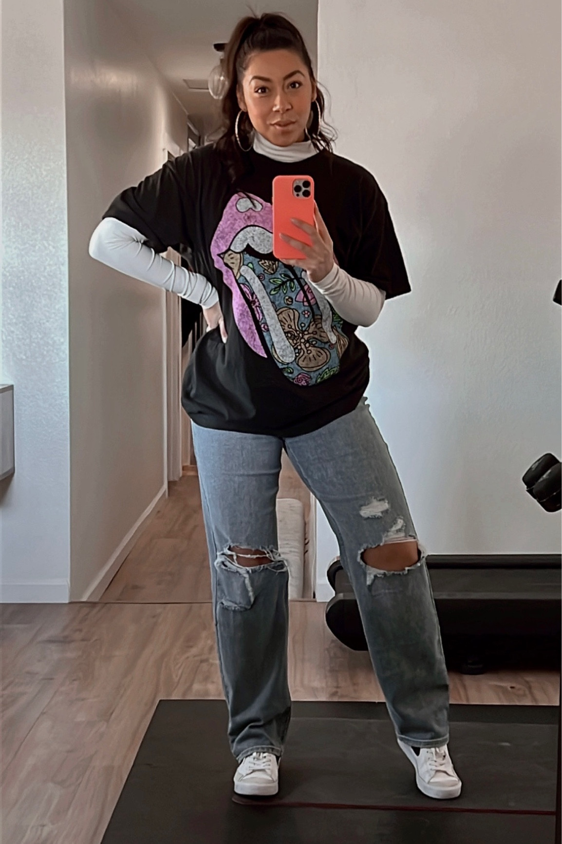 Oversized fits have been my absolute favorite this season! Especially an oversized t shirt with a turtle neck underneath🫶🏼 Baggy jeans make every outfit so cozy.

#LTKfit #LTKGiftGuide #LTKHoliday