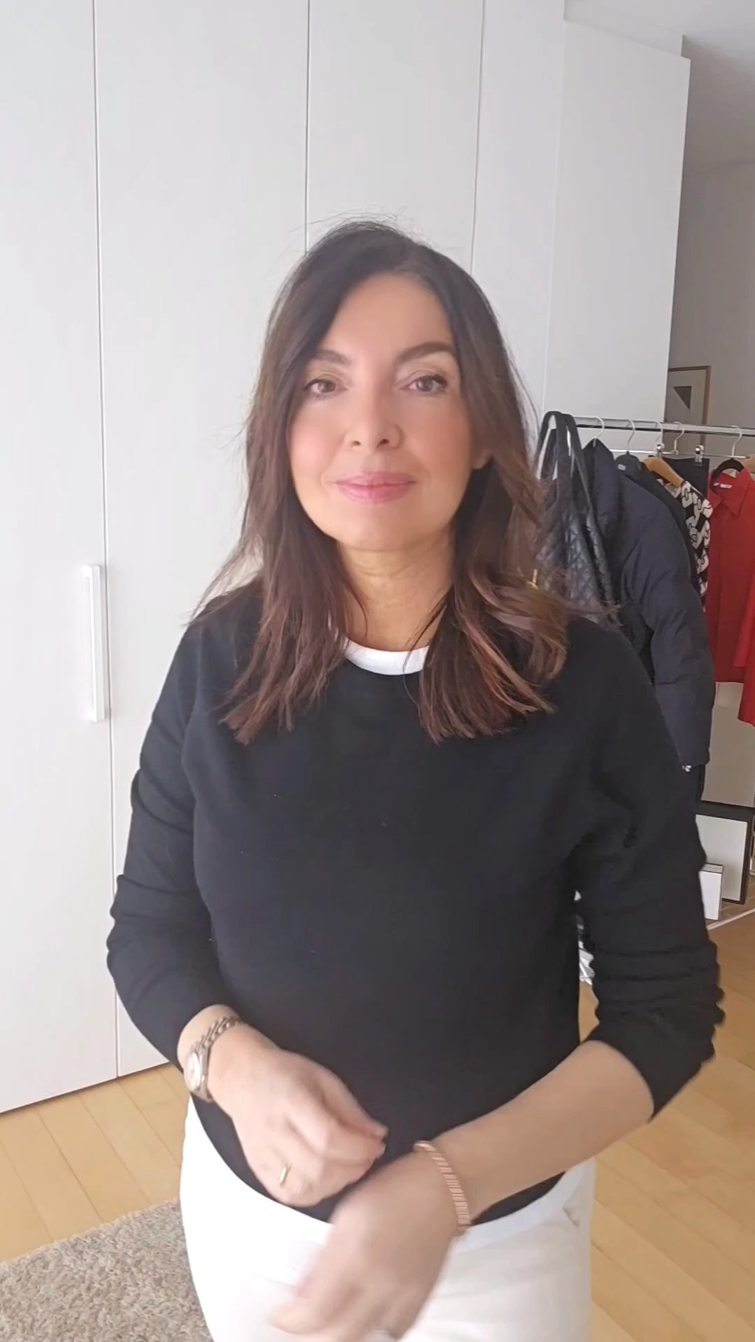 Ho testato per voi le mitiche maglie in lana merino di Uniqlo e... sono favolose! 😍 Morbide, leggere e perfette sia da sole che per il layering. Ideali per le mezze stagioni, ma in realtà le uso tutto l'anno! Disponibili in tantissimi colori, una volta provate non ne farete più a meno. ✨

I’ve tested the famous Uniqlo merino wool sweaters for you… and they are amazing! 😍 Soft, lightweight, and perfect both on their own and for layering. Great for transitional seasons but honestly, I wear them all year round! Available in so many colors—you’ll fall in love. ✨


#wardrobeessentials #fallfashion #uniqlo 

 #LTKeurope #LTKspring #LTKover50style