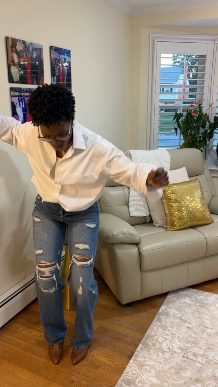 My loves: 
1. Music with no lyrics 
2. White button down shirts 
3. Dancing in the mirror 

Comment “dance” to get the link to this look. 💛

#healthylifestyle #joy #casualchiclook #casualchic #community #style #grwm #lovelife #loveyourself #purejoy #spreadjoy #ltk #getdressed

#LTKStyleTip #LTKBeauty #LTKGiftGuide