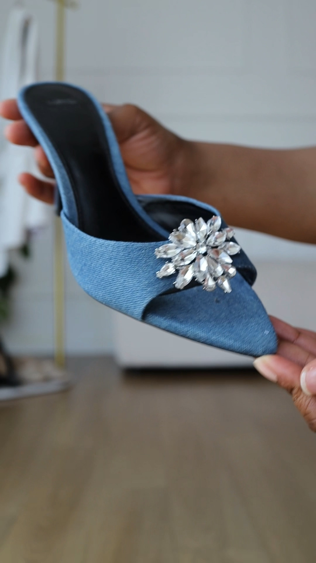 Best shoe hack to elevate your business casual workwear
#LTKgrwm #fashionhack #stylehack

#LTKworkwear #LTKstyletip #LTKshoes