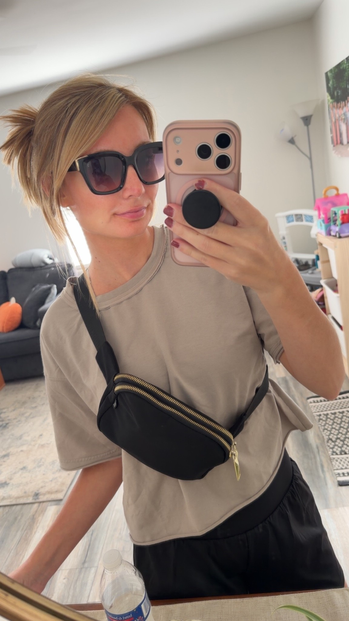 My school drop off mom uniform isn’t complete without my little crossbody bag!

#LTKmomlife #LTKmorningroutine