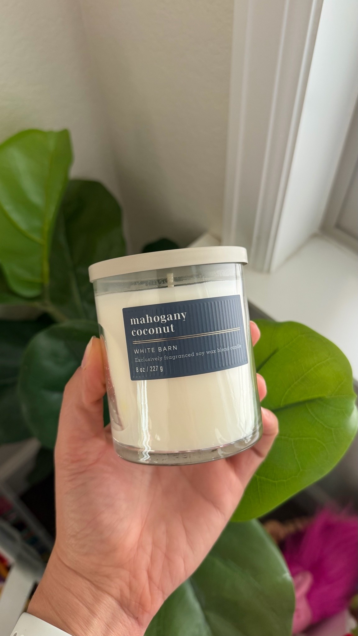Perfect candle for an office or man cave!