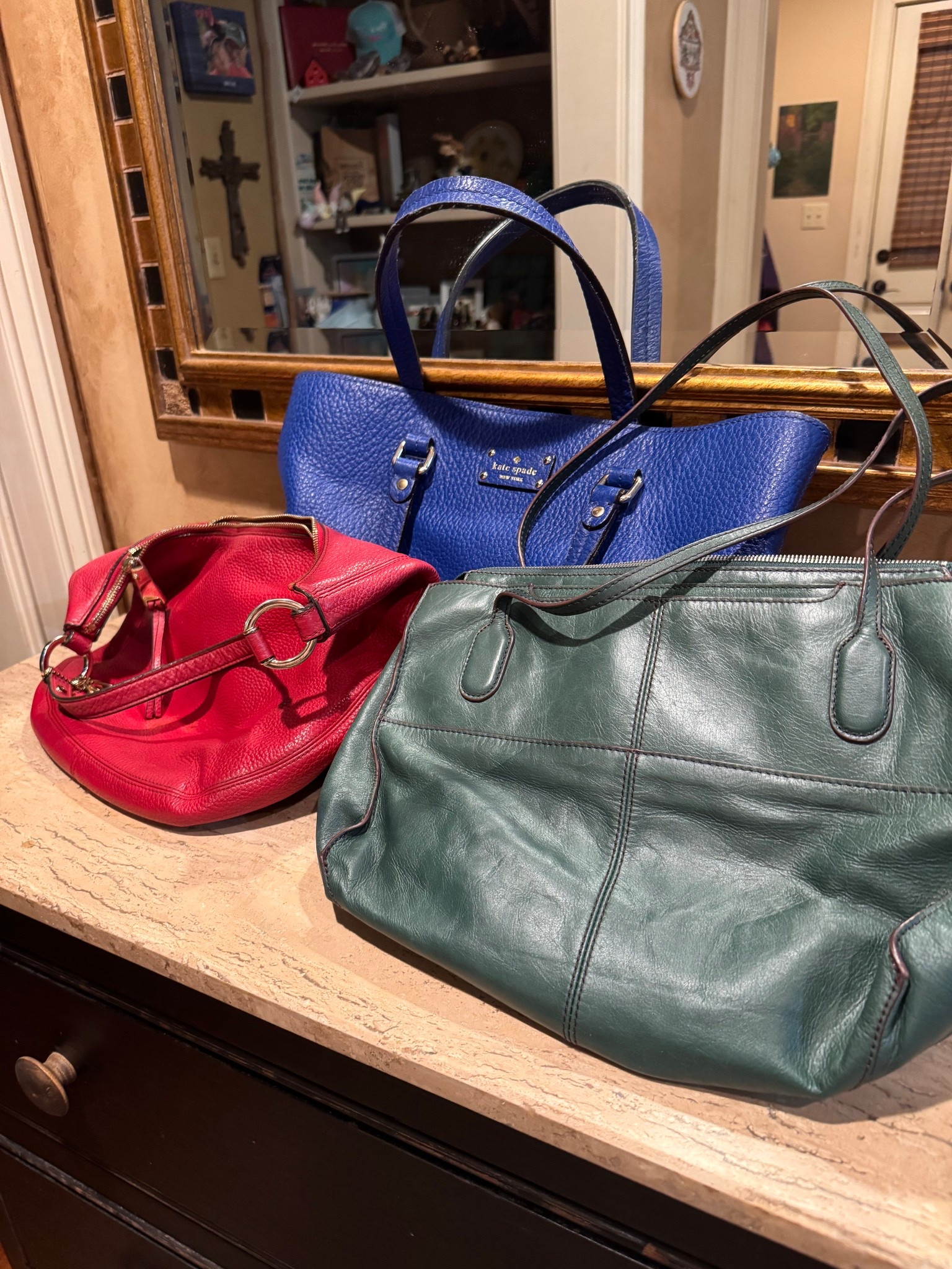 What is our fascination with handbags and purses?
They hold our essentials, elevate our outfits, and somehow make us feel more put together—even on the messiest days. Style, function, and a little bit of confidence… all in one bag. 